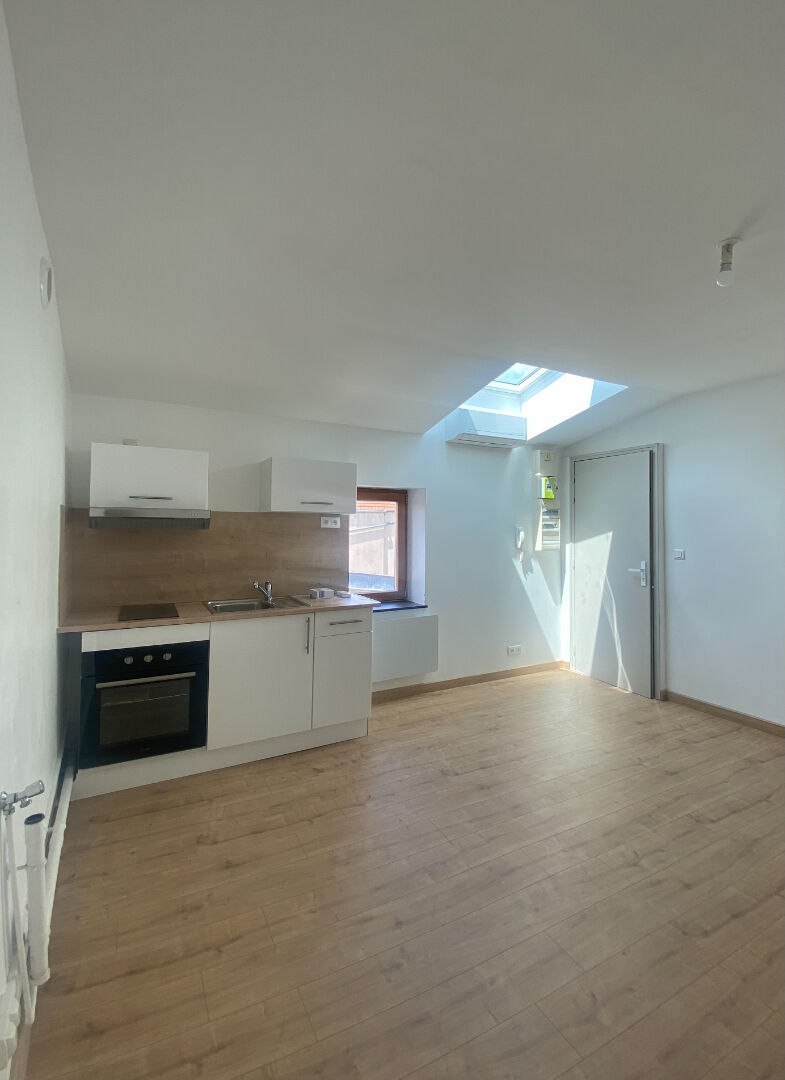 LUNEVILLE - a 2 pas de la gare