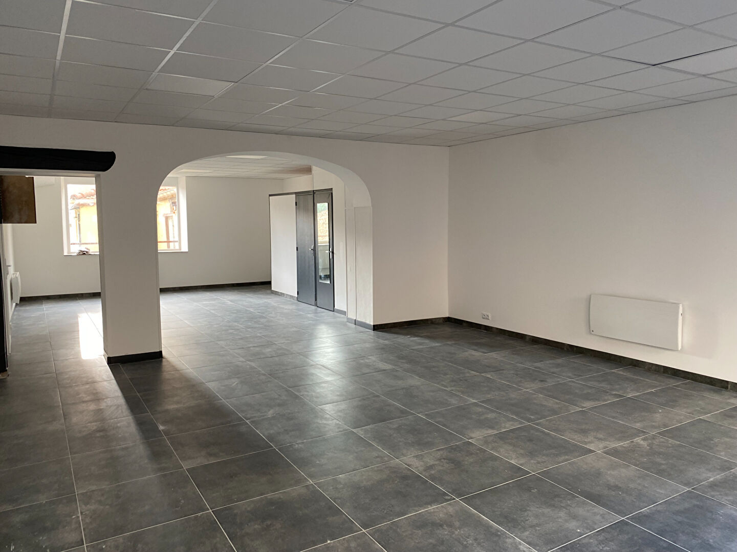 LUNEVILLE - local REFAIT A NEUF !!
