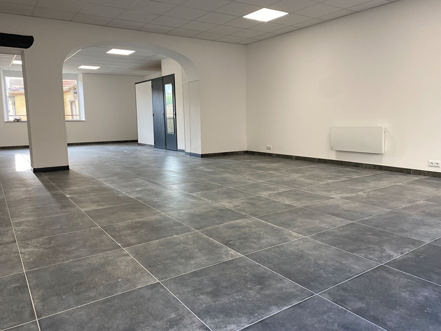 LUNEVILLE - local REFAIT A NEUF !!