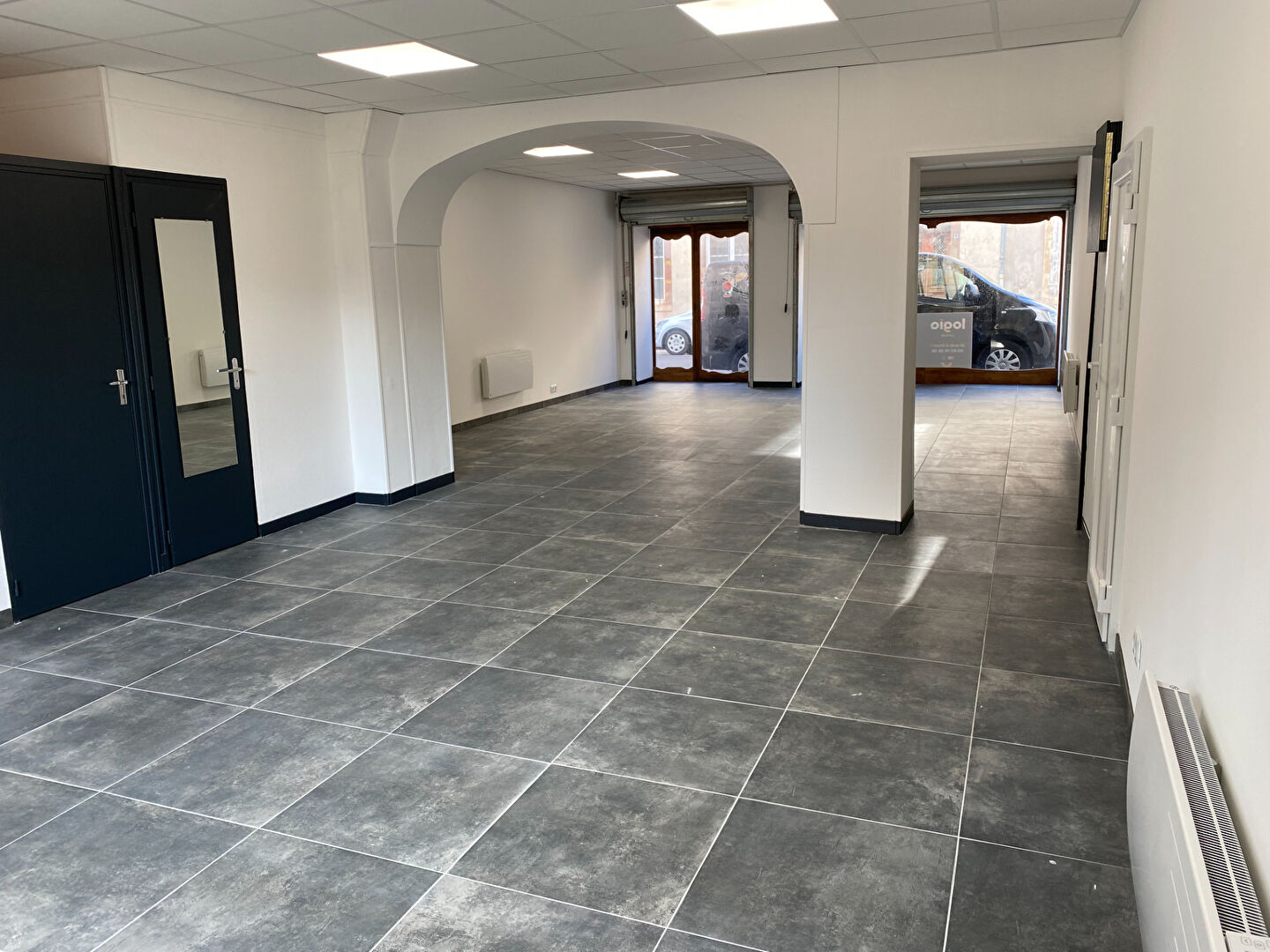 LUNEVILLE - local REFAIT A NEUF !!
