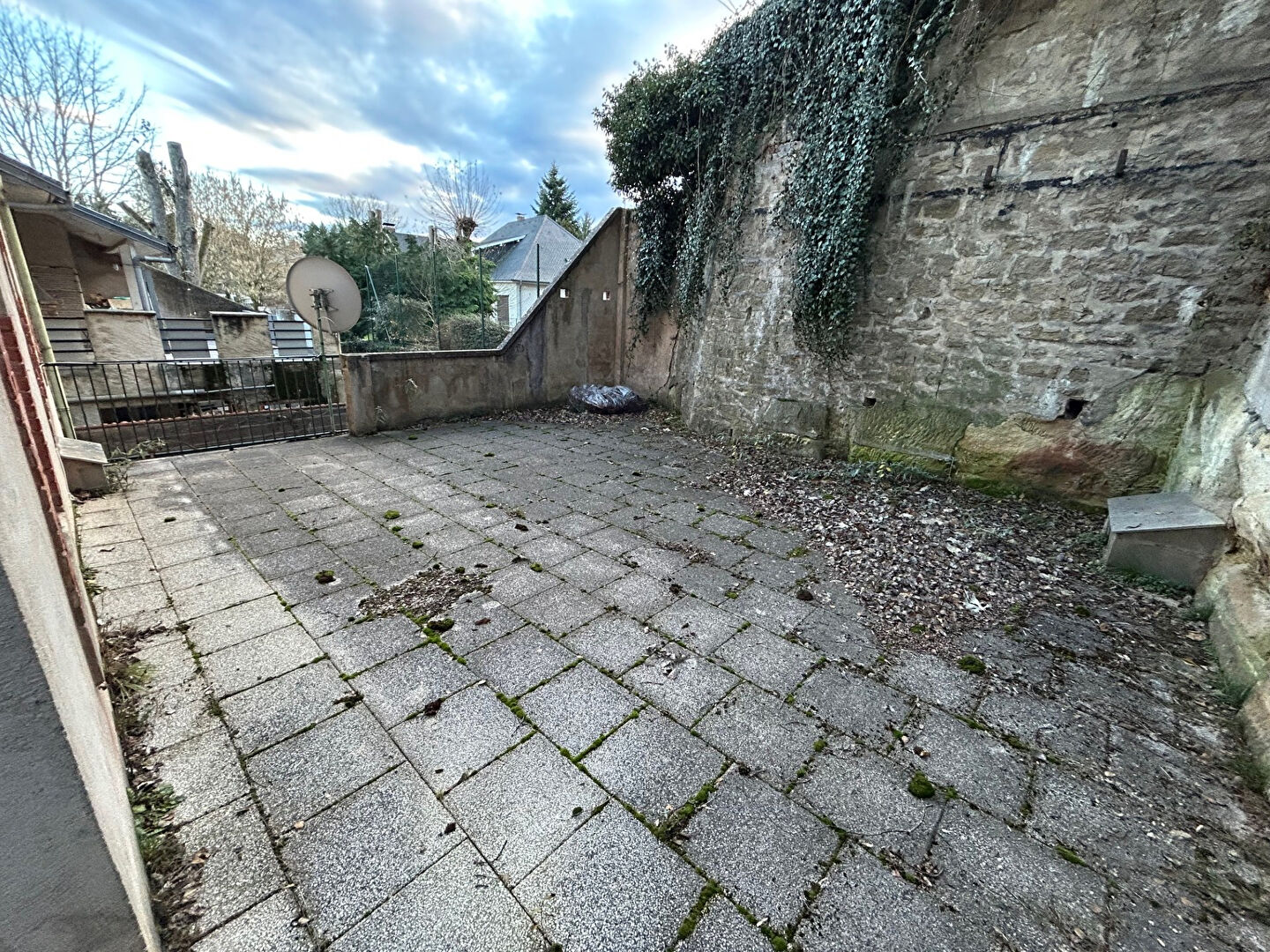 BACCARAT - RUE DE MENIL