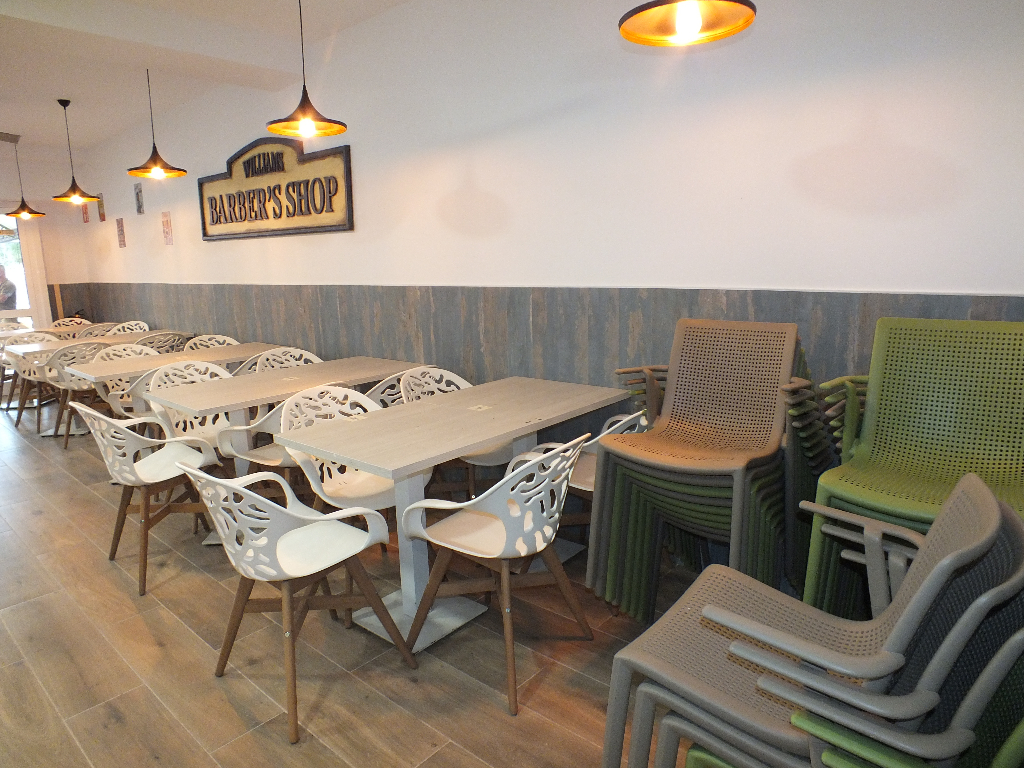 Photo Local commercial image 6/6