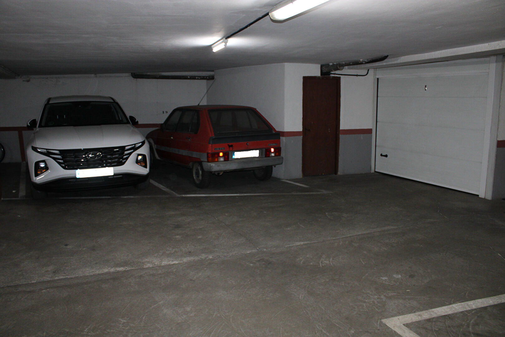 Place de parking située dans la rue Puig Rom de Roses de 11m2