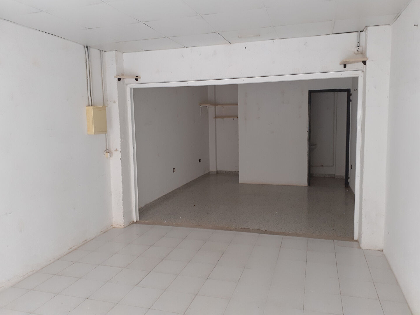 Photo Parking / box Roses 36 m2 image 3/6