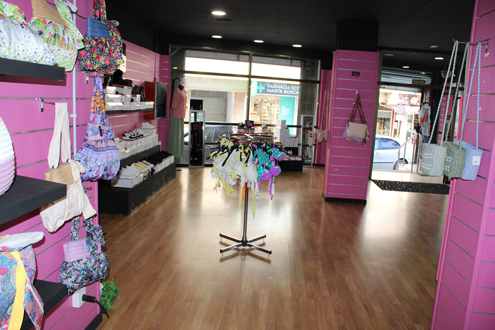 Photo Local commercial Roses image 4/6