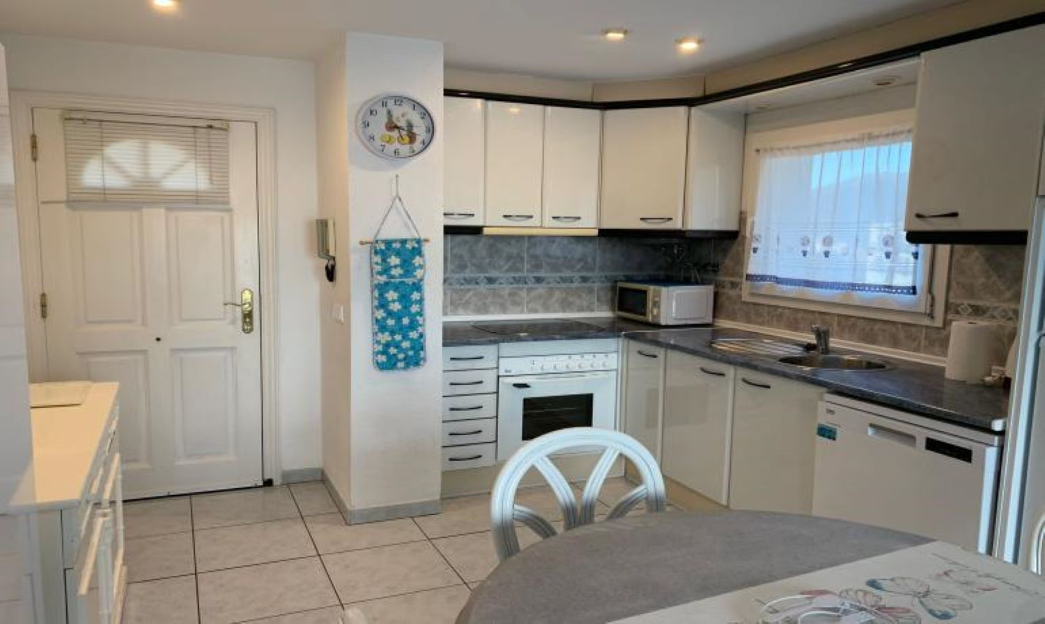 Photo TRÈS BEL APPARTEMENT VUE MER AVEC LICENCE TOURISTIQUE image 4/6