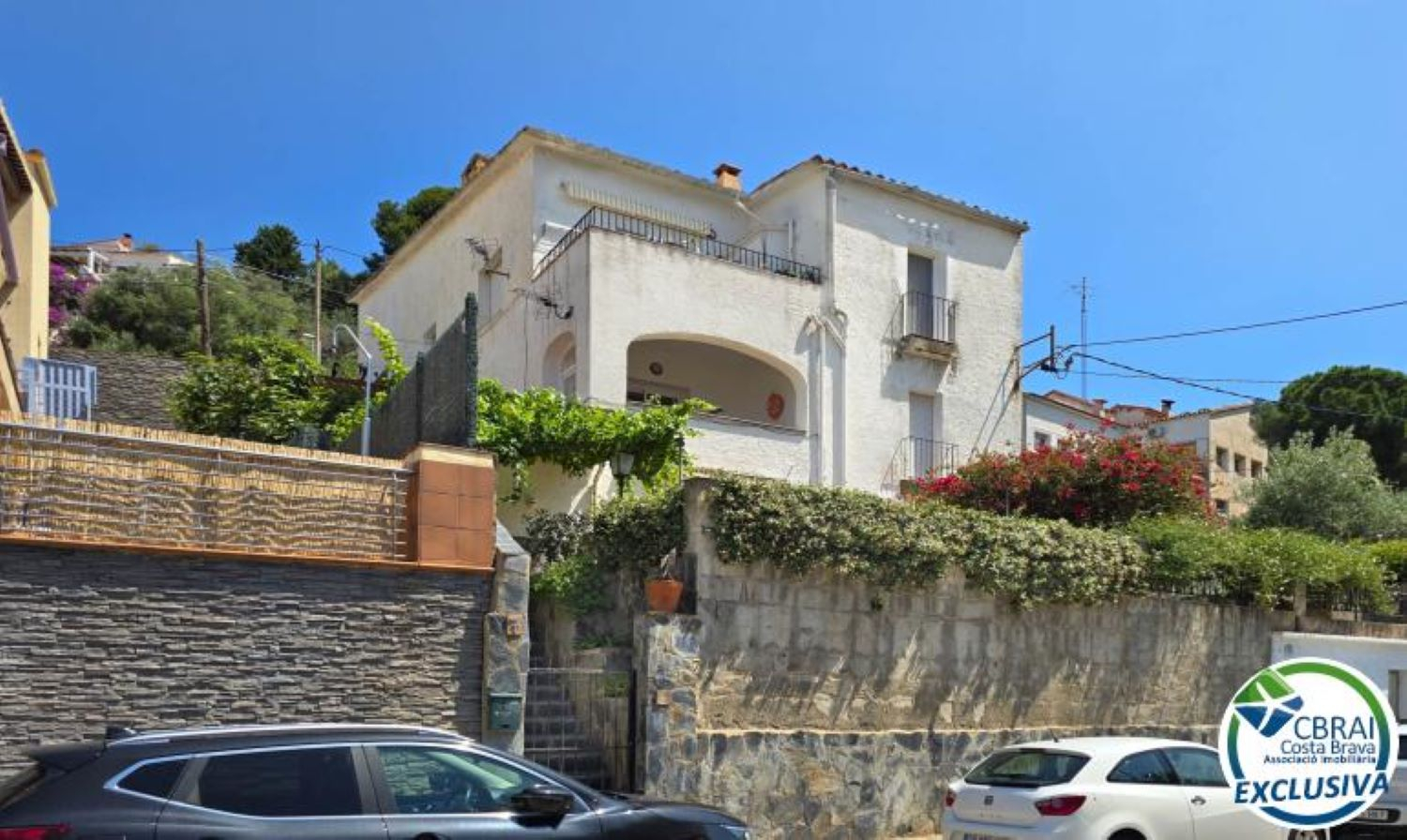 Photo Grand appartement de 3 chambres avec belle vue sur la montagne, à quelques minutes de la plage. image 2/6