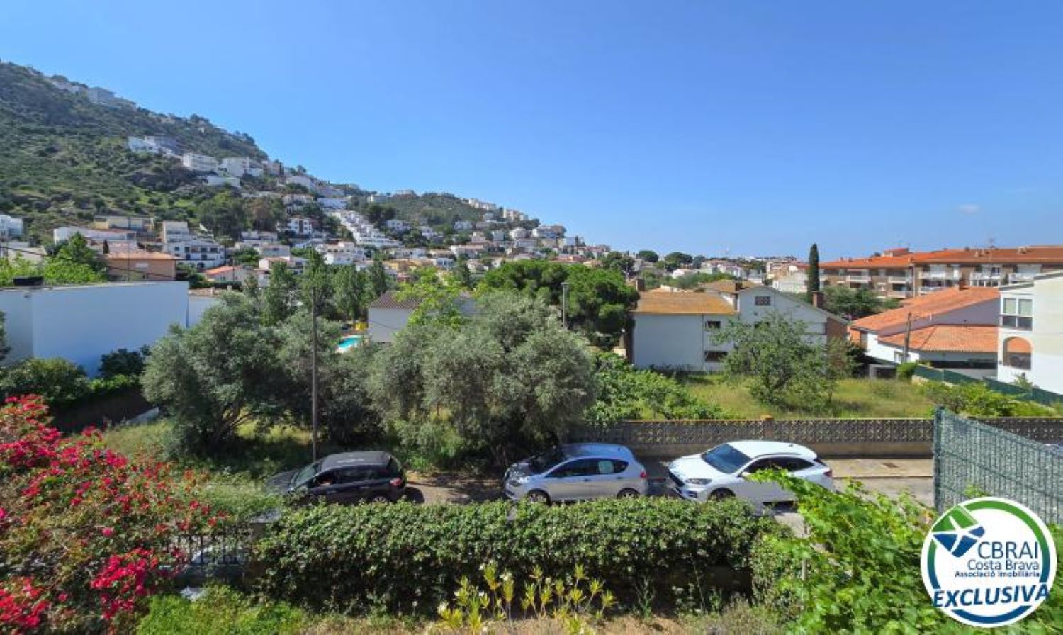 Photo Grand appartement de 3 chambres avec belle vue sur la montagne, à quelques minutes de la plage. image 4/6