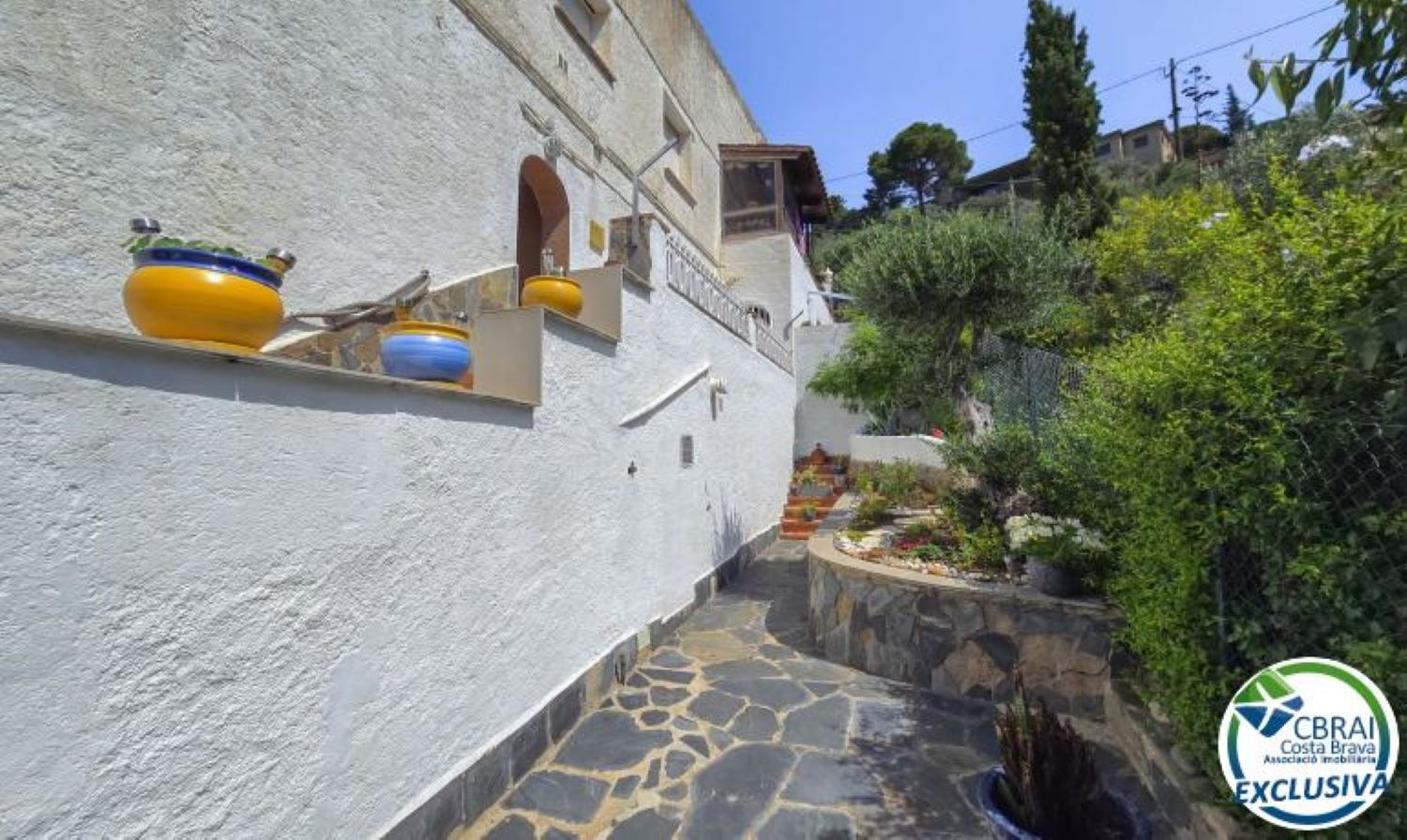 Photo Grand appartement de 3 chambres avec belle vue sur la montagne, à quelques minutes de la plage. image 6/6