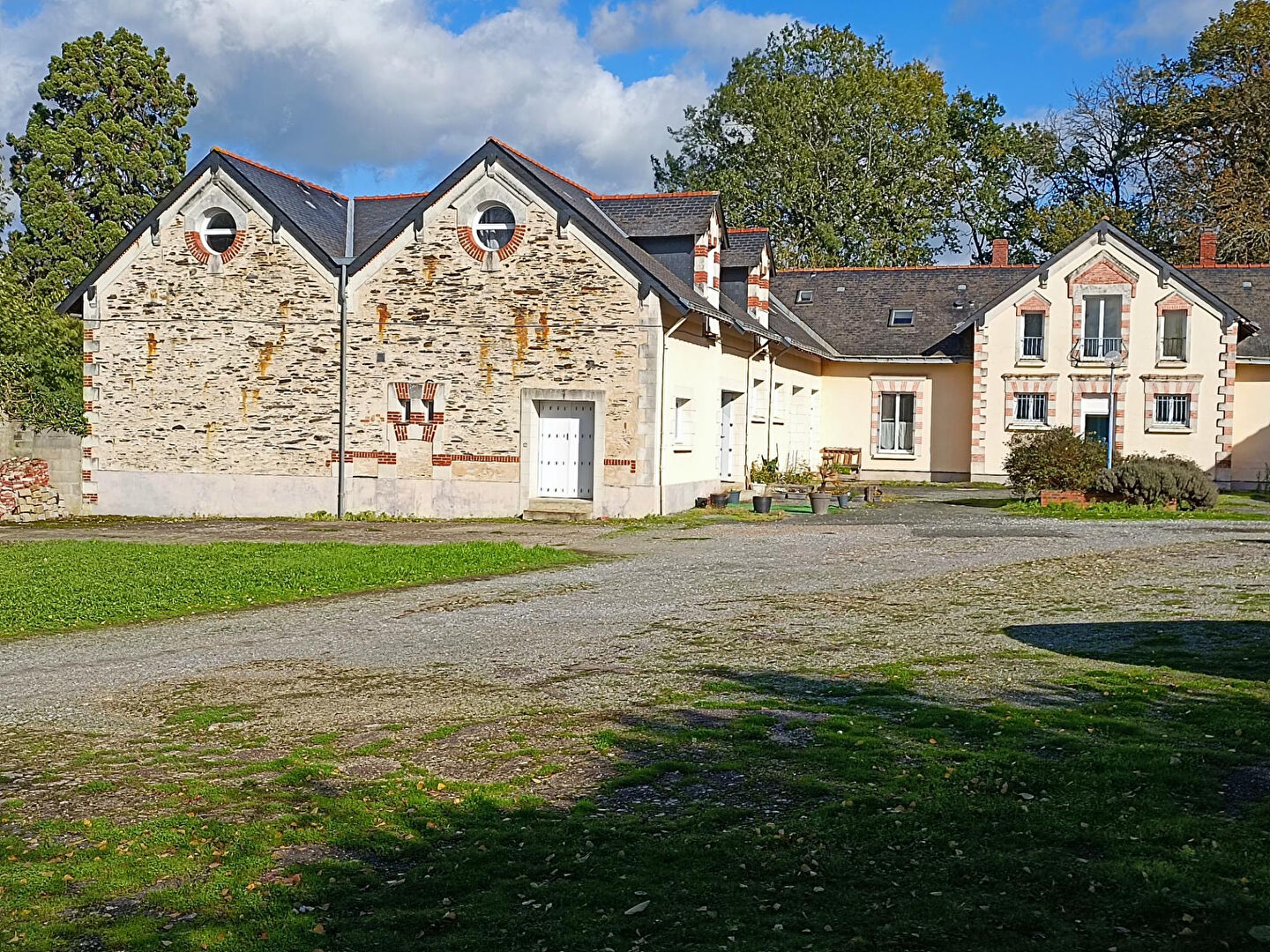 Photo Avrillé centre grand studio avec parking image 3/6