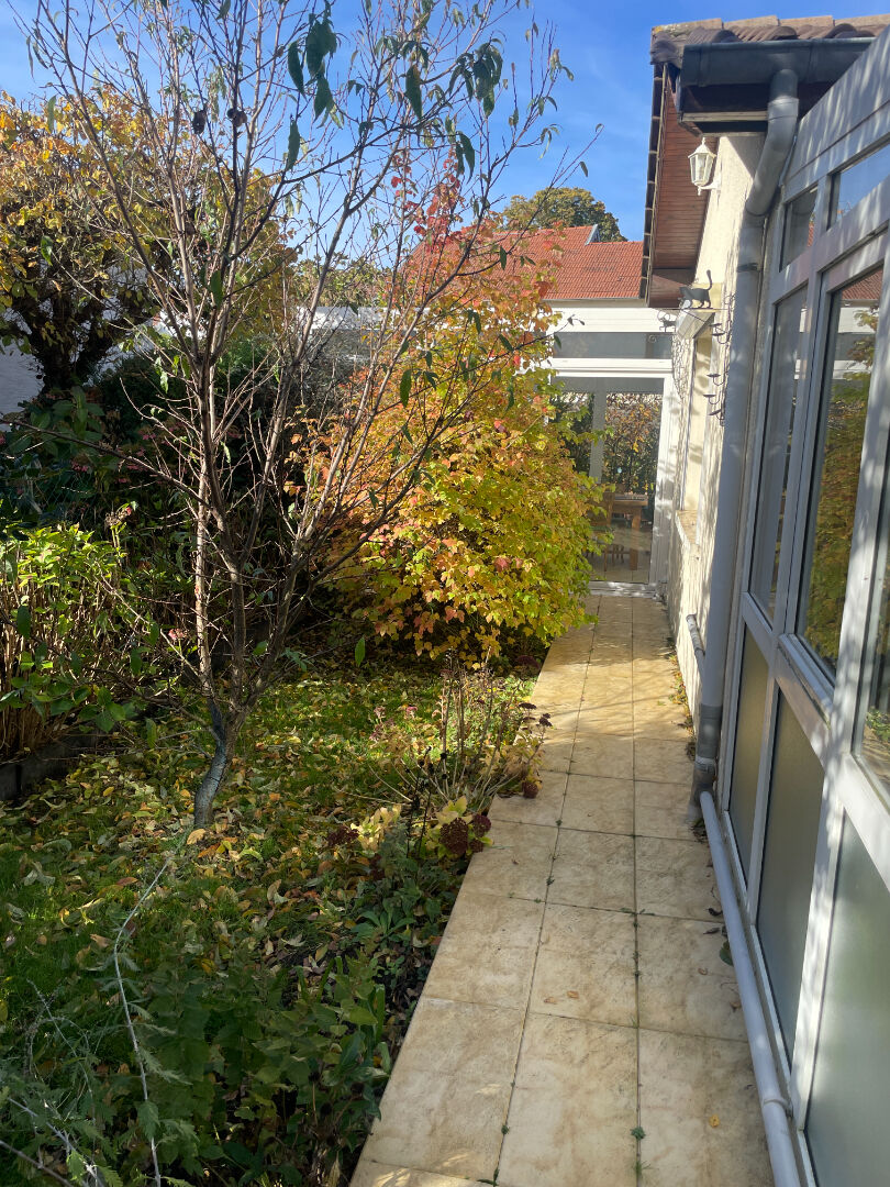 À VENDRE - Superbe maison de plain-pied de 140 m² à Lunéville