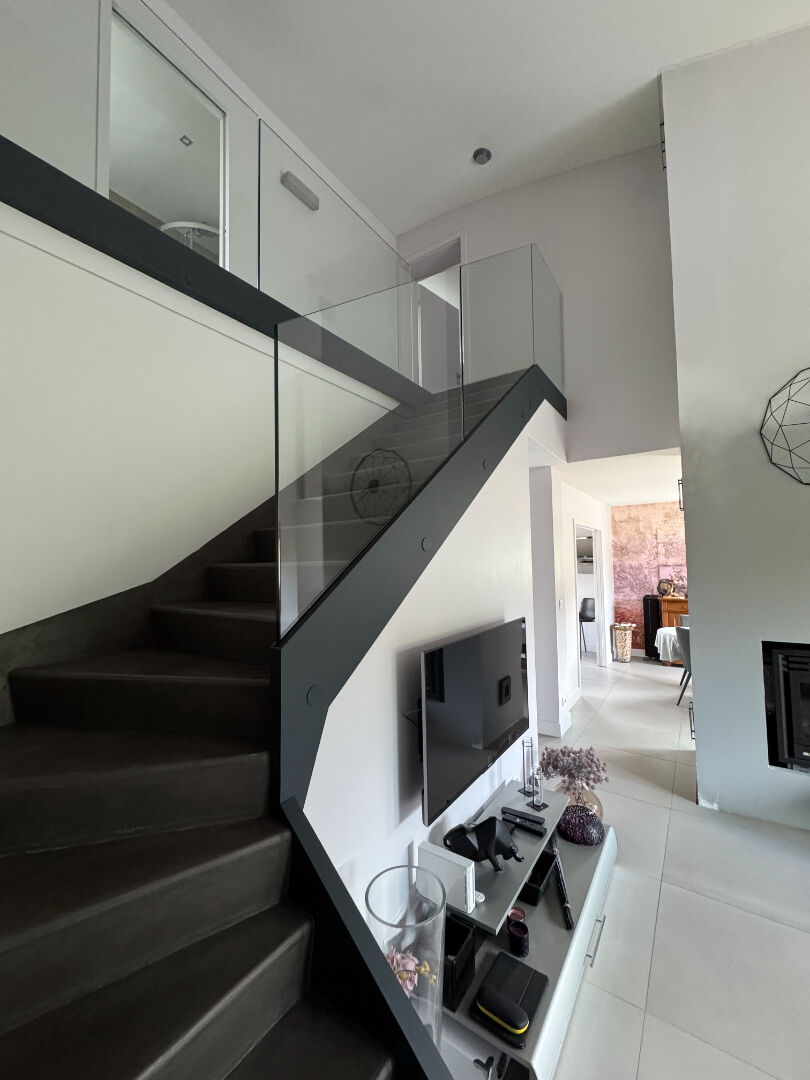 EN EXCLUSIVITÉ - Maison d'architecte contemporaine à 10 min de TOUL