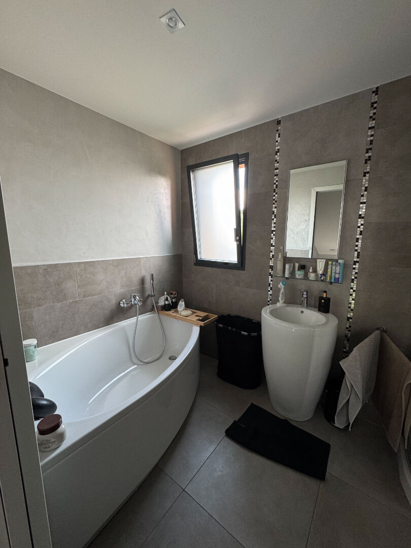 EN EXCLUSIVITÉ - Maison d'architecte contemporaine à 10 min de TOUL