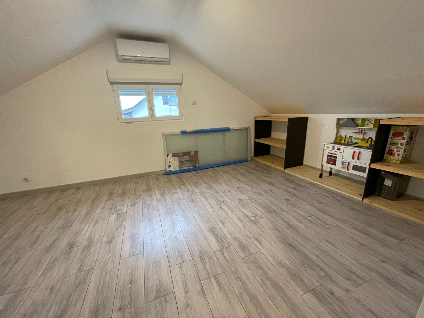 EN EXCLUSIVITÉ - PAVILLON FAMILIAL AU CALME ABSOLU