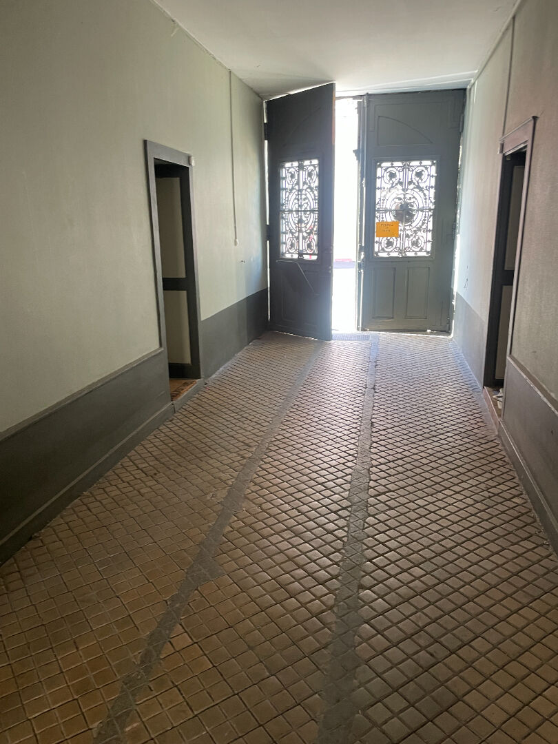 Appartement T5 de 132 m² avec grand atelier / garage - Lunéville