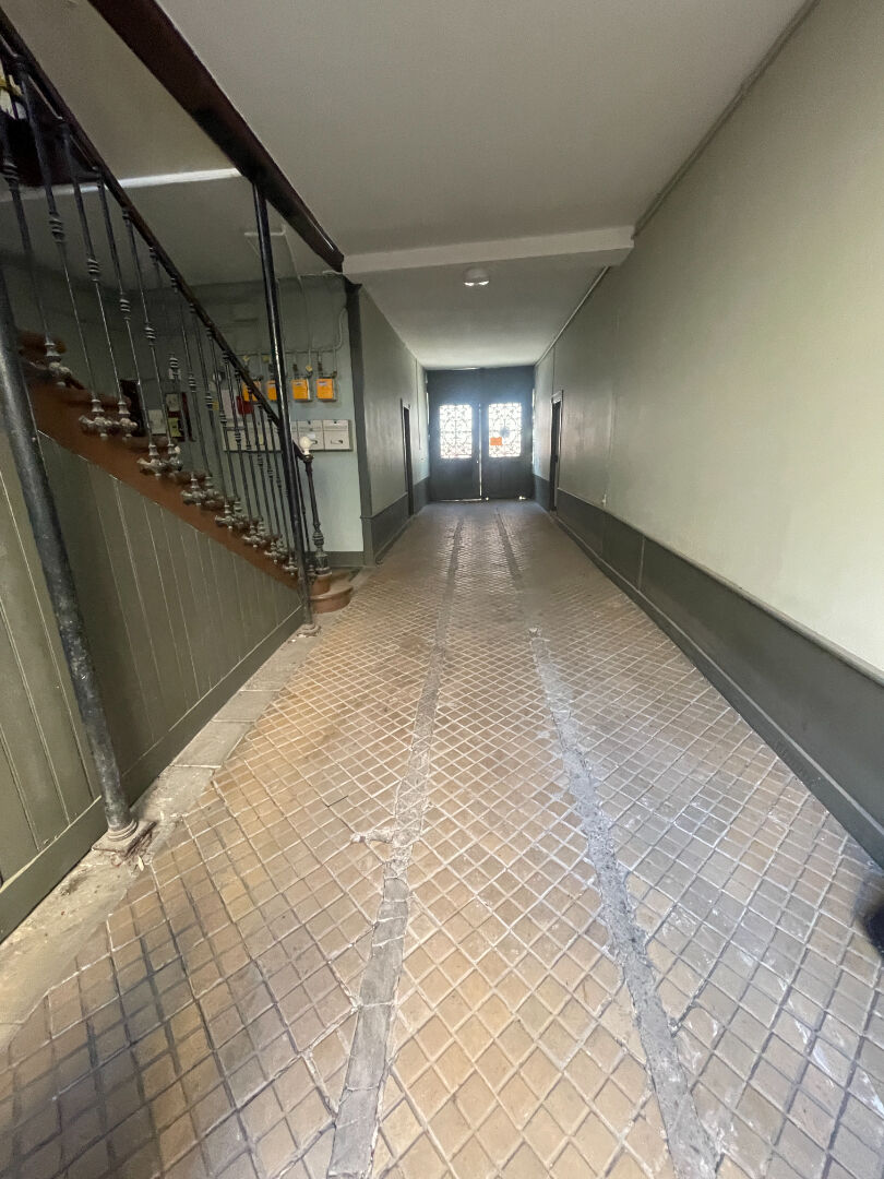 Appartement T5 de 132 m² avec grand atelier / garage - Lunéville