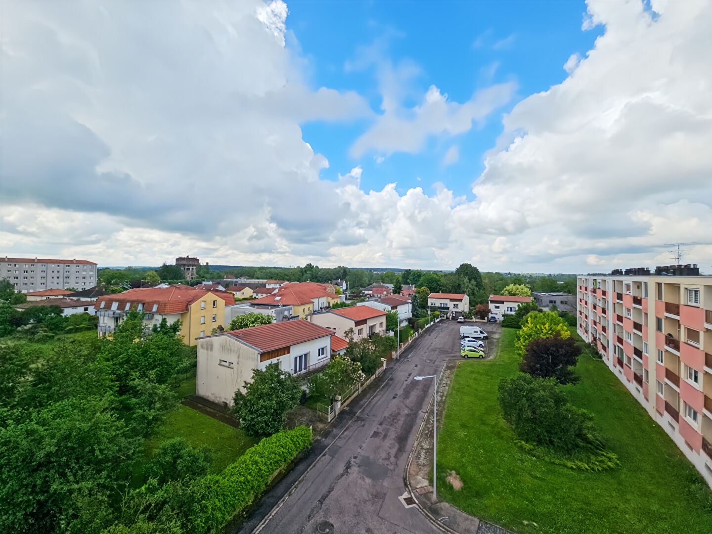 Appartement F2 lumineux avec potentiel - Proche gare, environnement calme