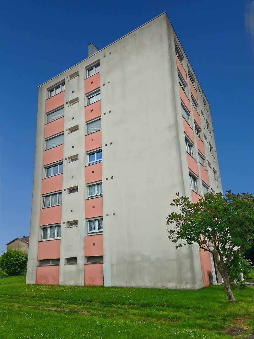 Appartement F2 lumineux avec potentiel - Proche gare, environnement calme