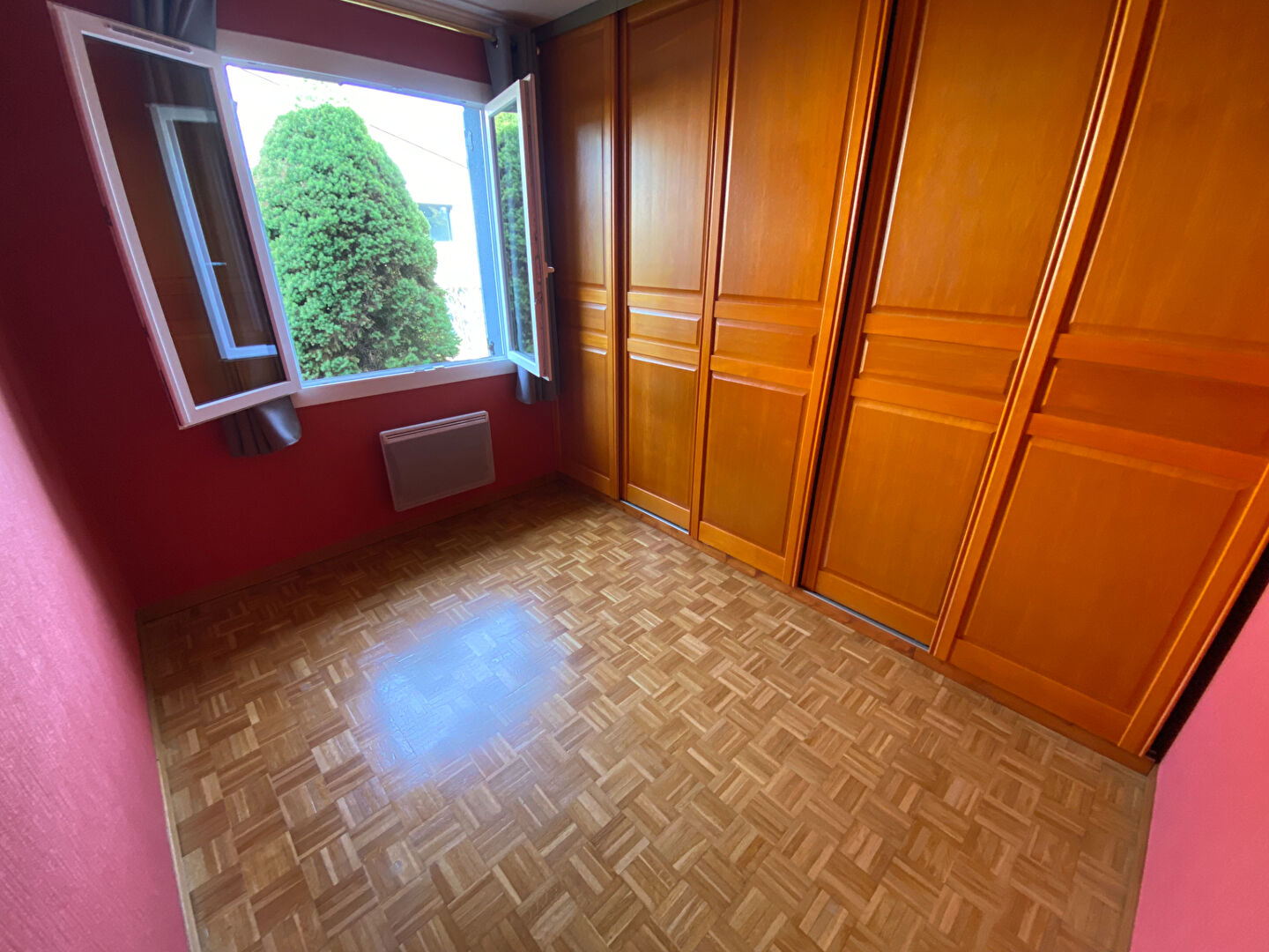 LUNÉVILLE ? Maison de plain-pied avec piscine sur terrain de 1 372M²