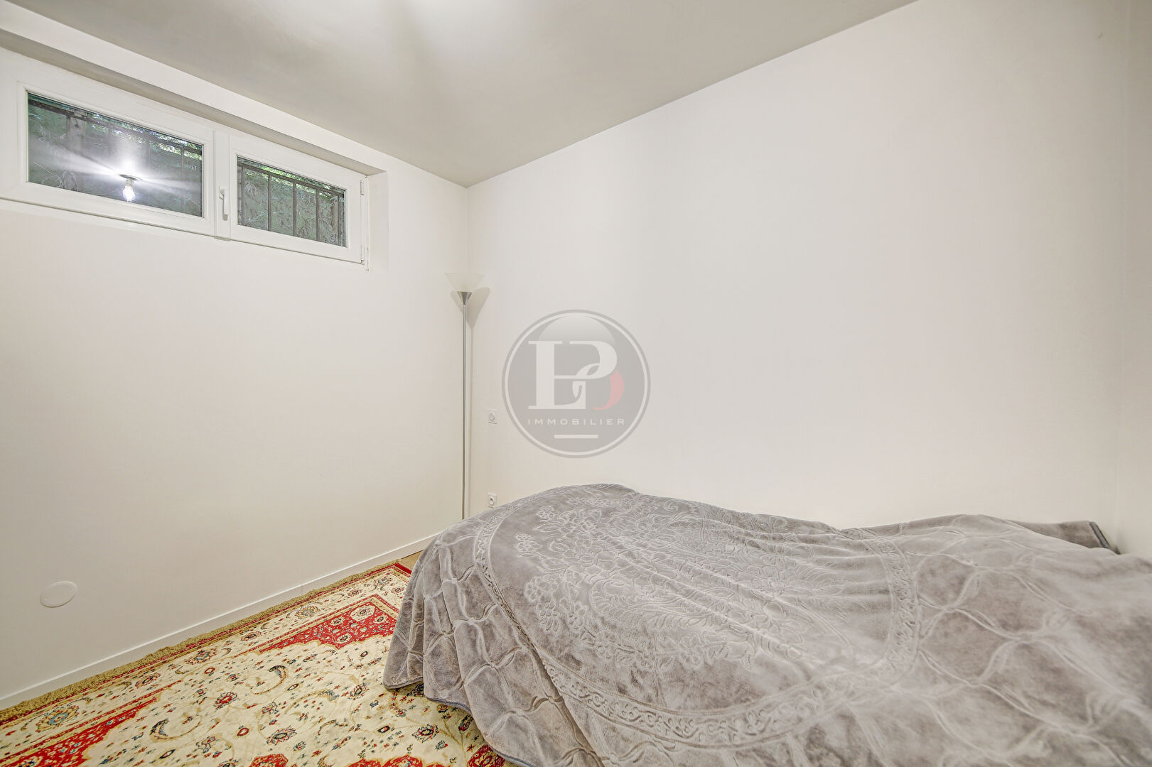 Photo Appartement 3 pièces de 55,59 m² en rez-de-jardin - Entièrement rénové, proche tram, écoles et commerces image 4/6