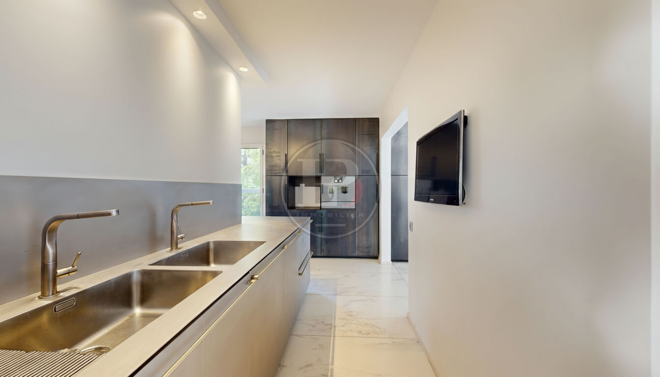 Photo Île de la Jatte : Appartement familial de 148 m² avec balcon et vue sur jardins image 3/6