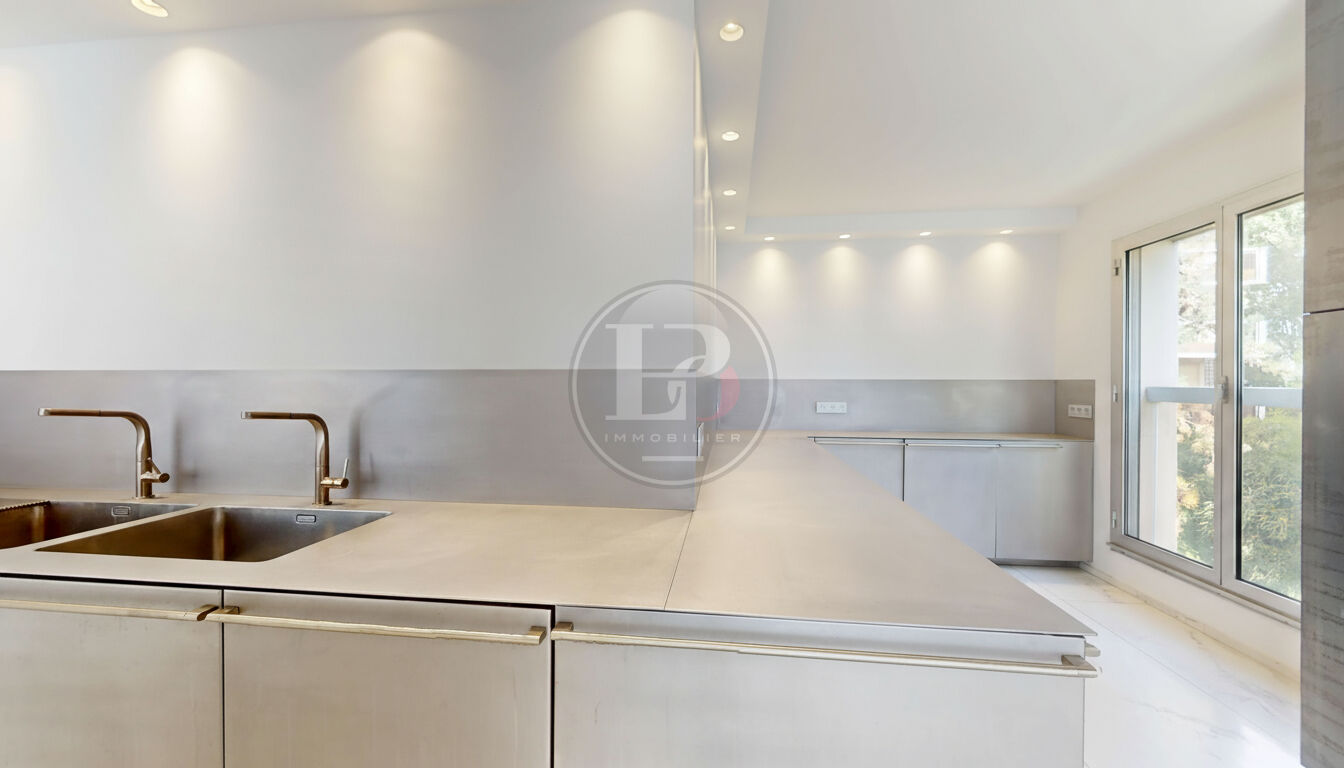 Photo Île de la Jatte : Appartement familial de 148 m² avec balcon et vue sur jardins image 4/6