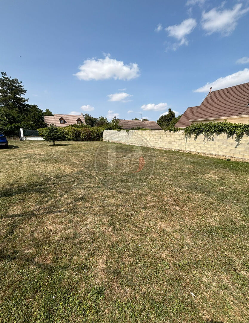 Photo Terrain à Bâtir - Clos de murs - Centre village image 2/3
