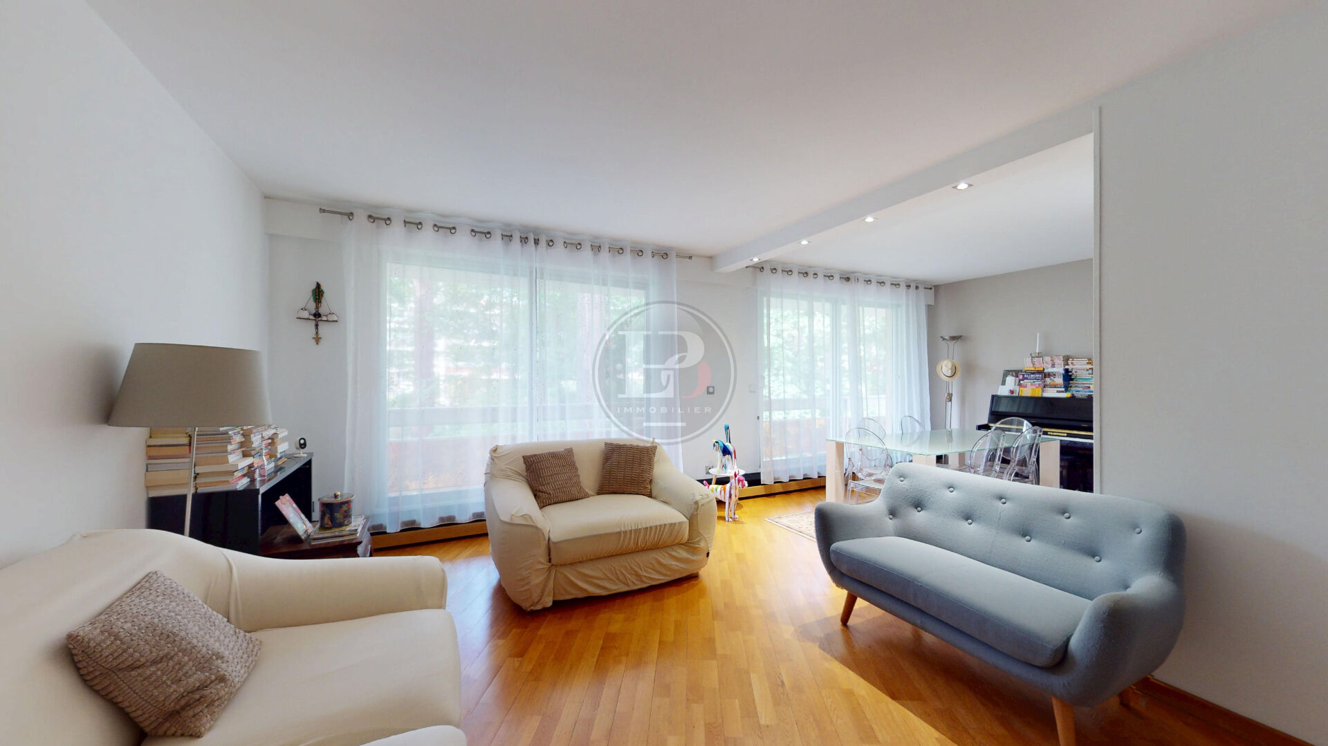 Photo Location Meublée 94 m2 - La Roseraie - 3 Chambres image 1/6