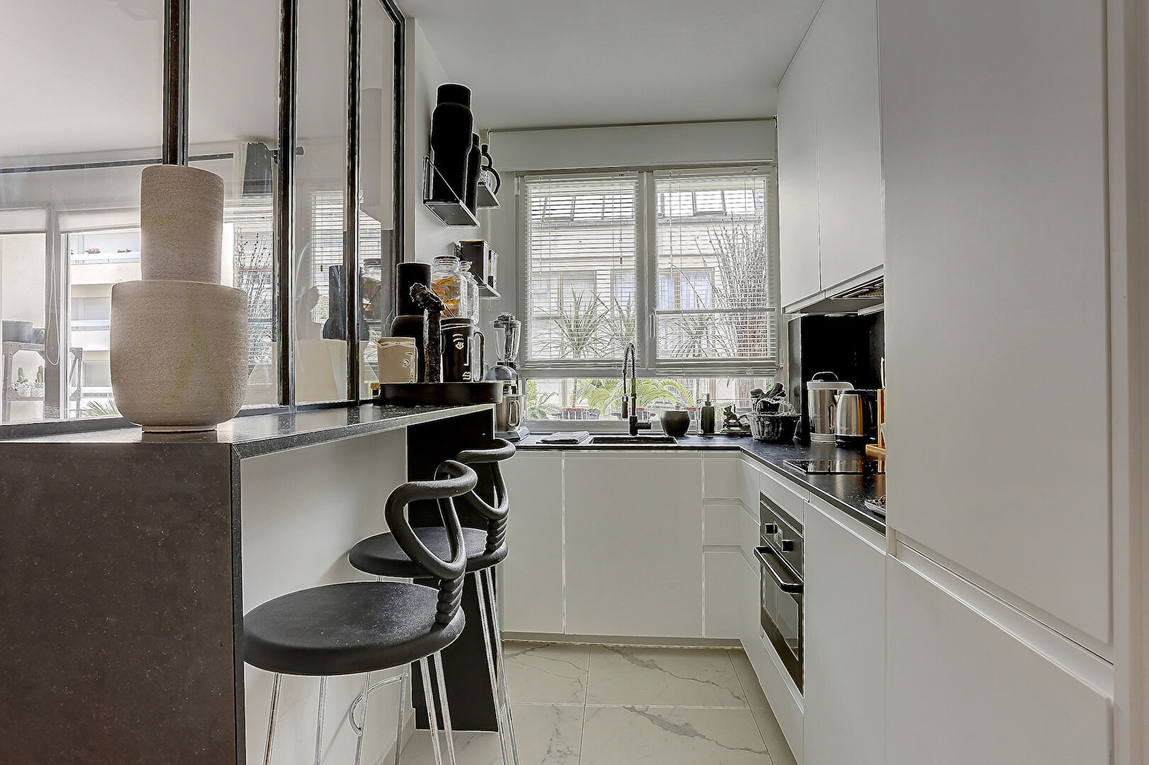 Photo Appartement Paris 1 pièce(s) 33 m2 image 2/6