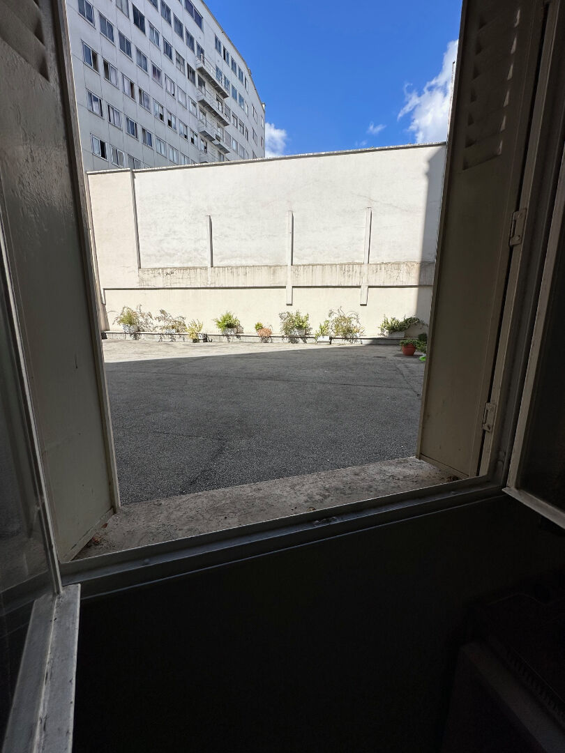 Photo Appartement Paris 1 pièce(s) 9.50 m2 image 5/5