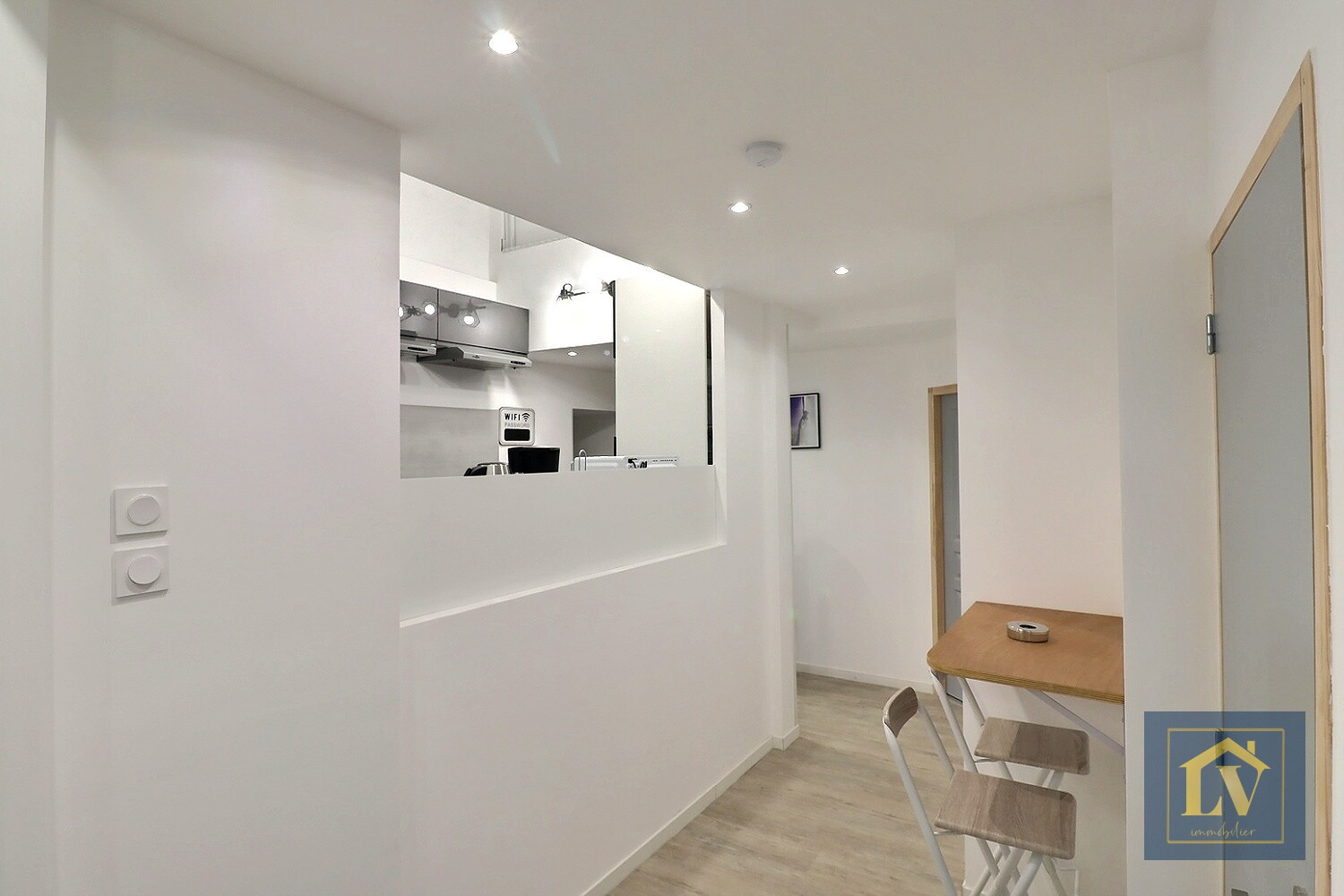 Photo A louer chambre de 12m² dans colocation de 9 chambres en centre-ville de PERPIGNAN image 3/4