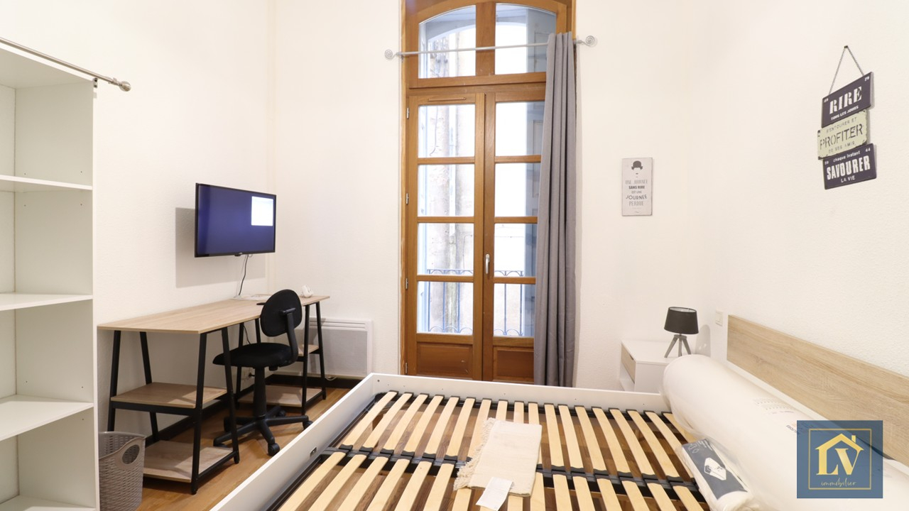 Photo À vendre Grand T5 rénové, meublé et loué en colocation. image 6/6