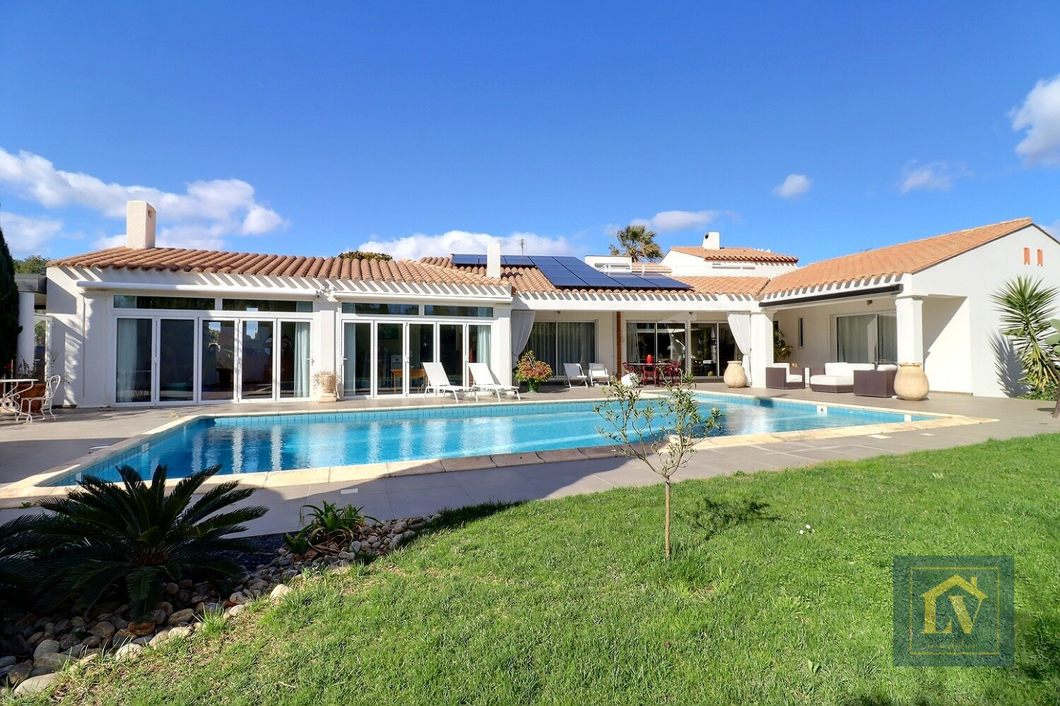 Photo A vendre superbe maison d'architecte secteur du Parc Ducup image 3/6