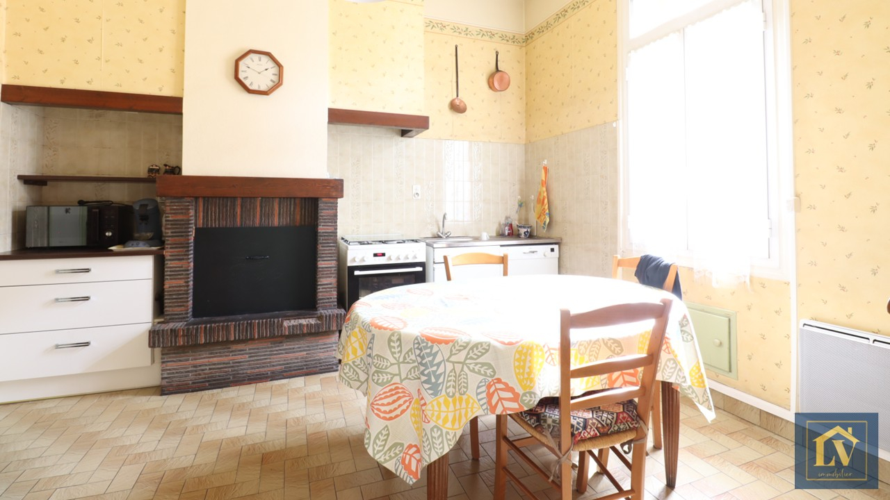 Photo Grande maison familiale avec garage image 2/6