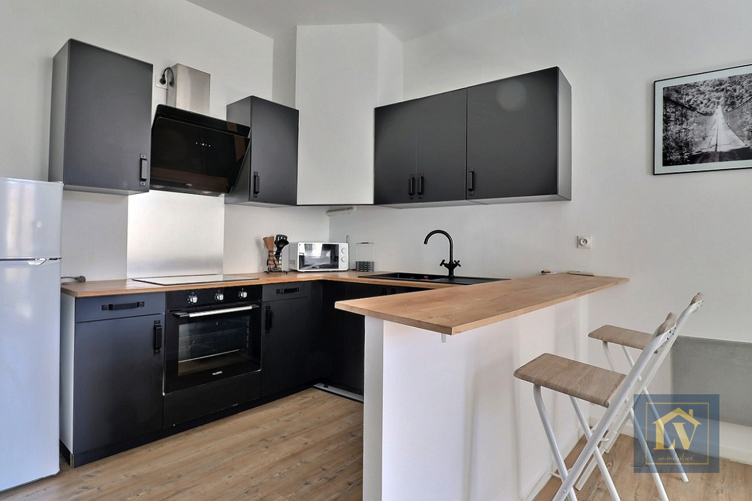 Photo A vendre appartement T2 meublé et rénové au 2ème étage d'une petite copropriété image 3/6