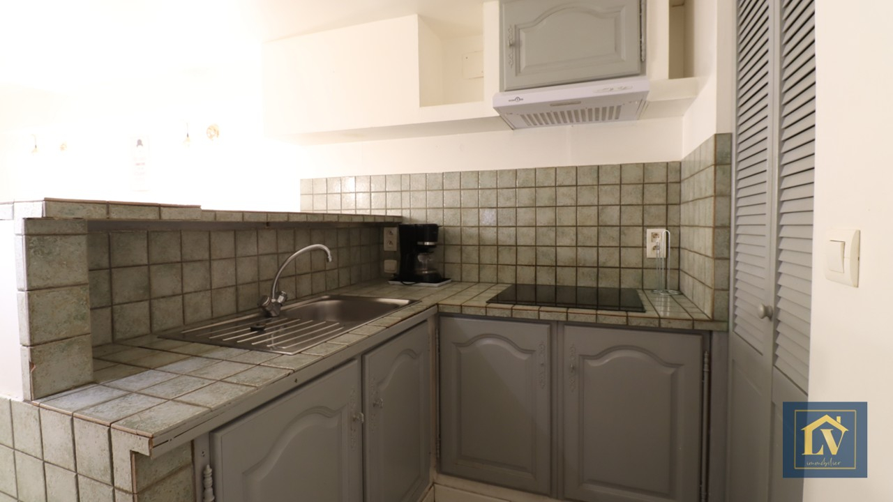 Photo A vendre appartement T1 bis meublé et rénové. image 3/6