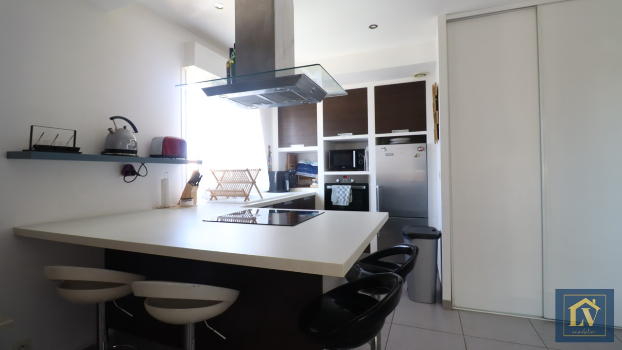 Photo A louer appartement 2 pièces avec terrasse et place de parking image 4/6