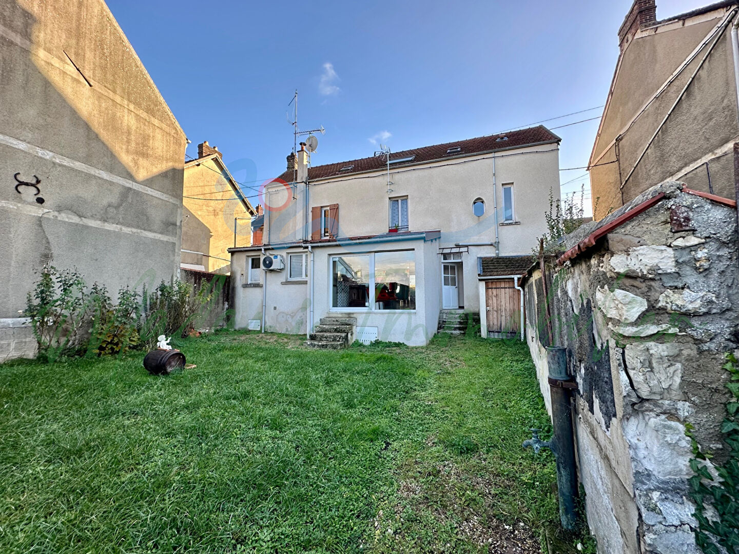 IMMEUBLE BONNIERES SUR SEINE  - FORT RENDEMENT