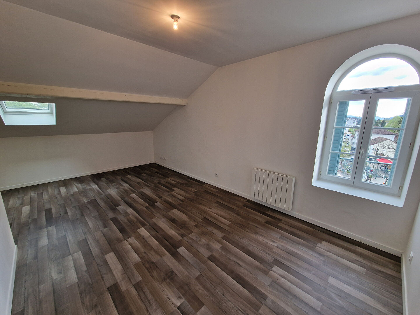 Photo 23JG949 T3 N°3A OYO Gabriel Péri image 5/6