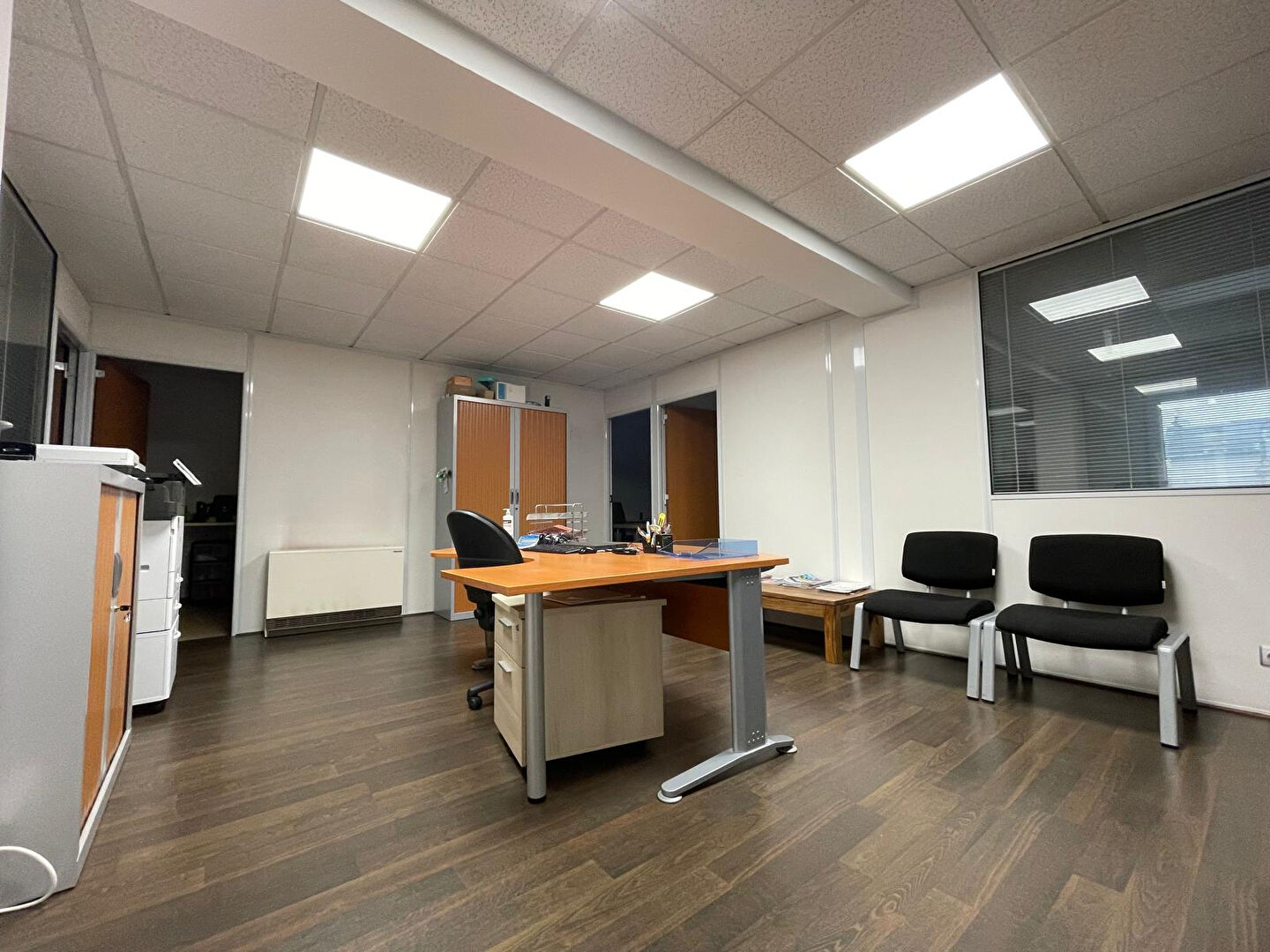 Bureaux Oyonnax 104.09 m2