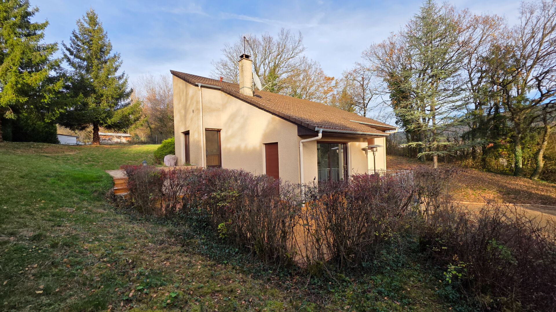 Photo Villa Bellignat 5 pièce(s) 107 m2 image 1/6