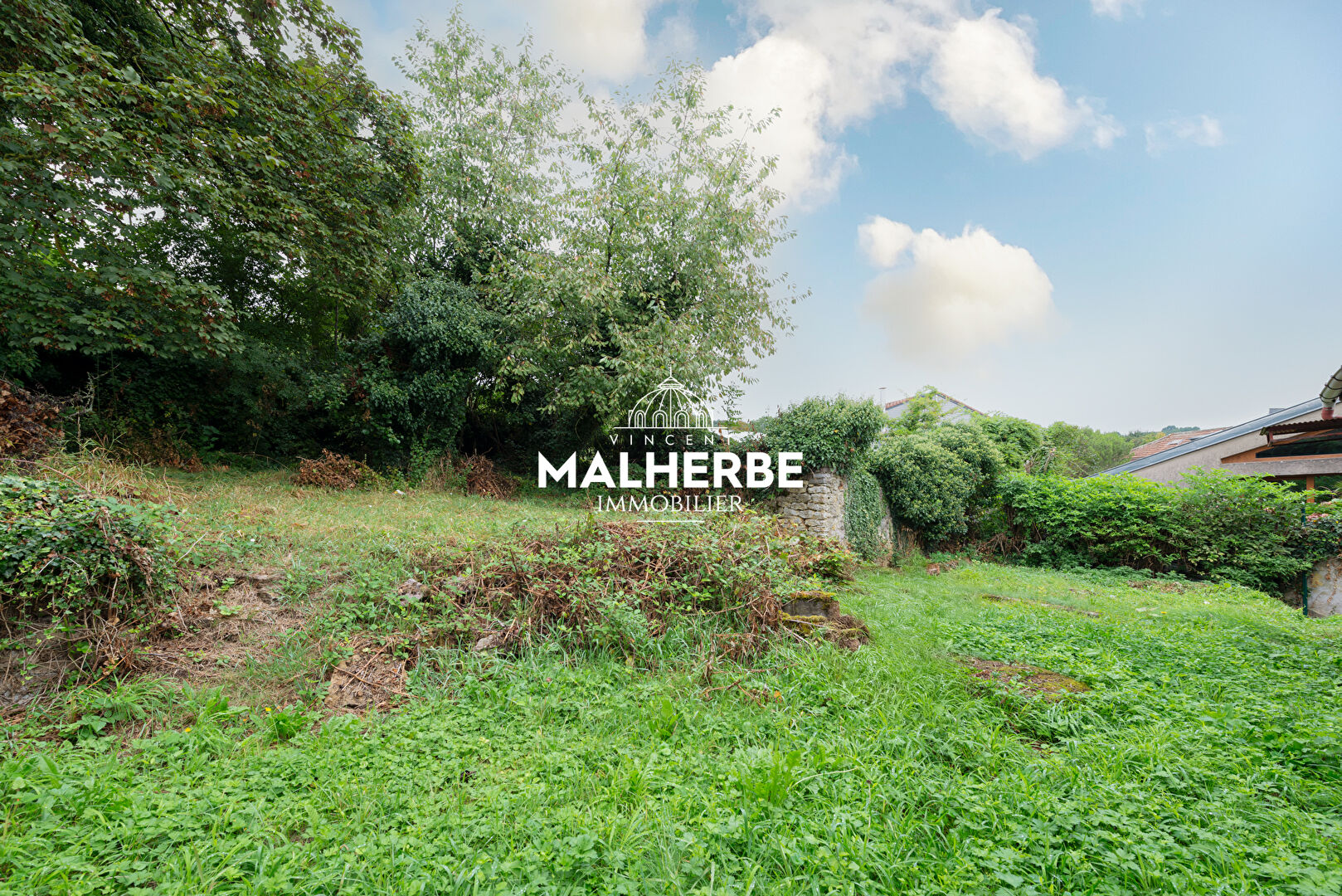 Photo DOMMARTEMONT : IMMEUBLE à RÉNOVER image 4/6