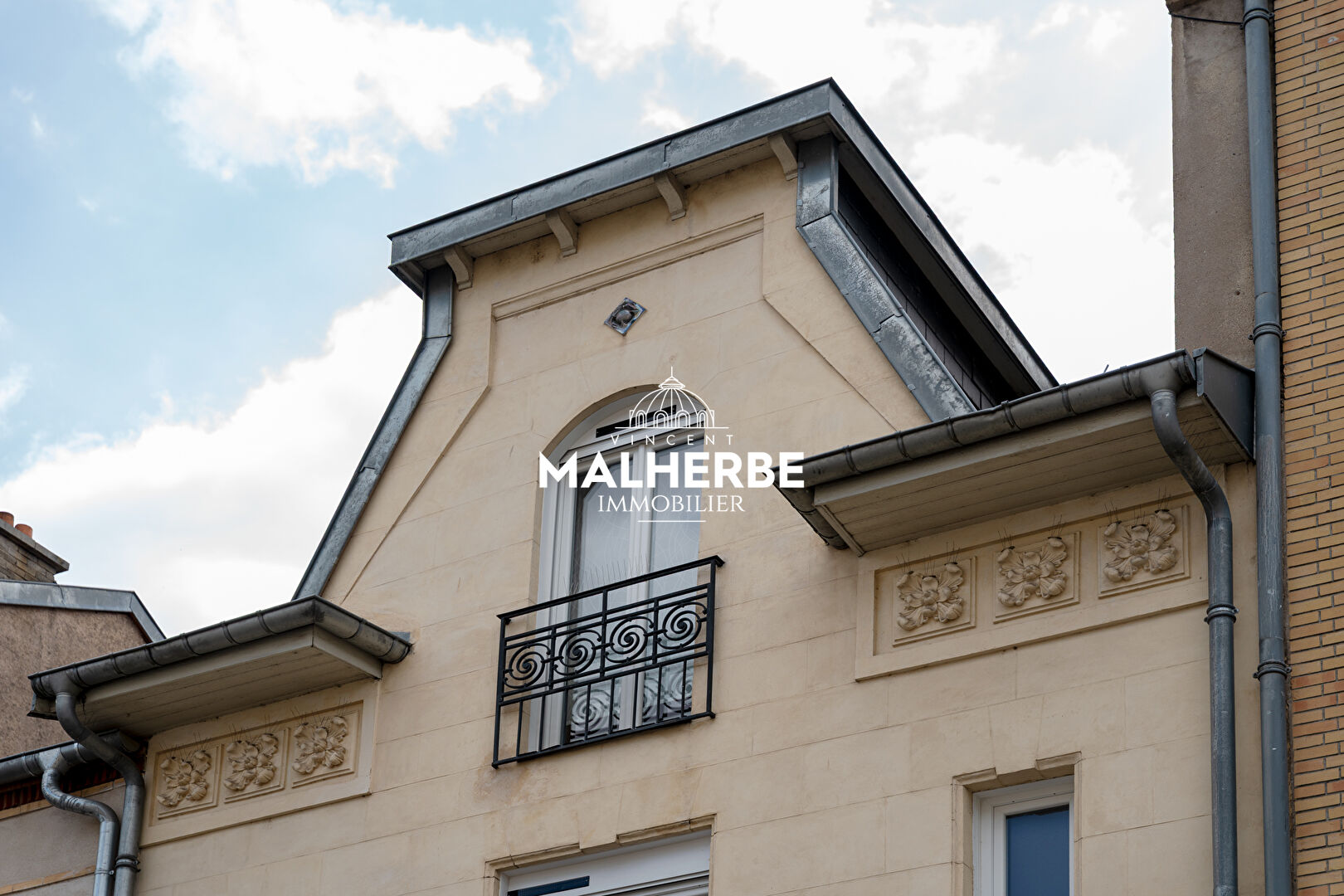 TRÈS BELLE MAISON 1920