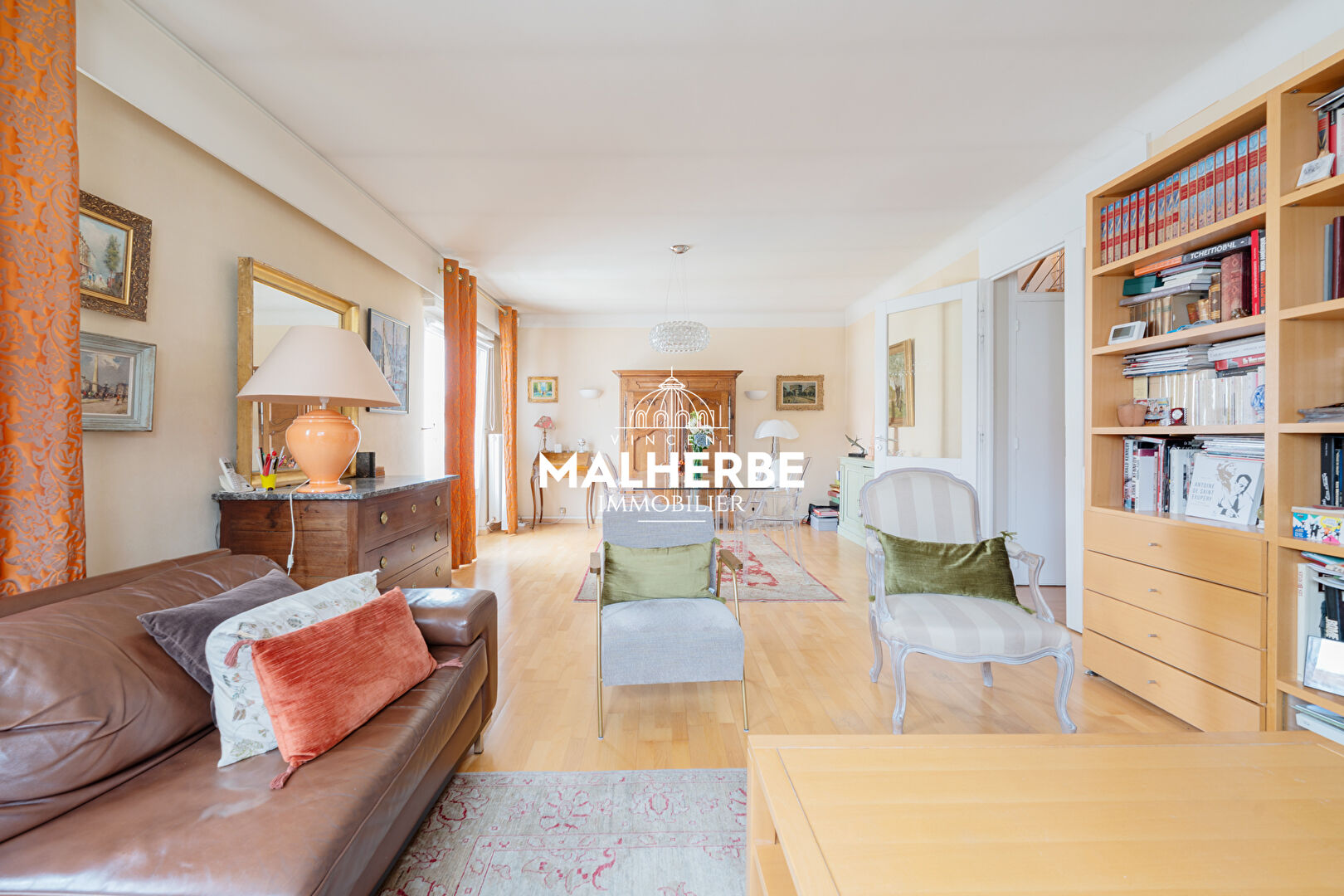 Photo MAISON FAMILIALE AVEC JARDIN ET GARAGE image 4/6