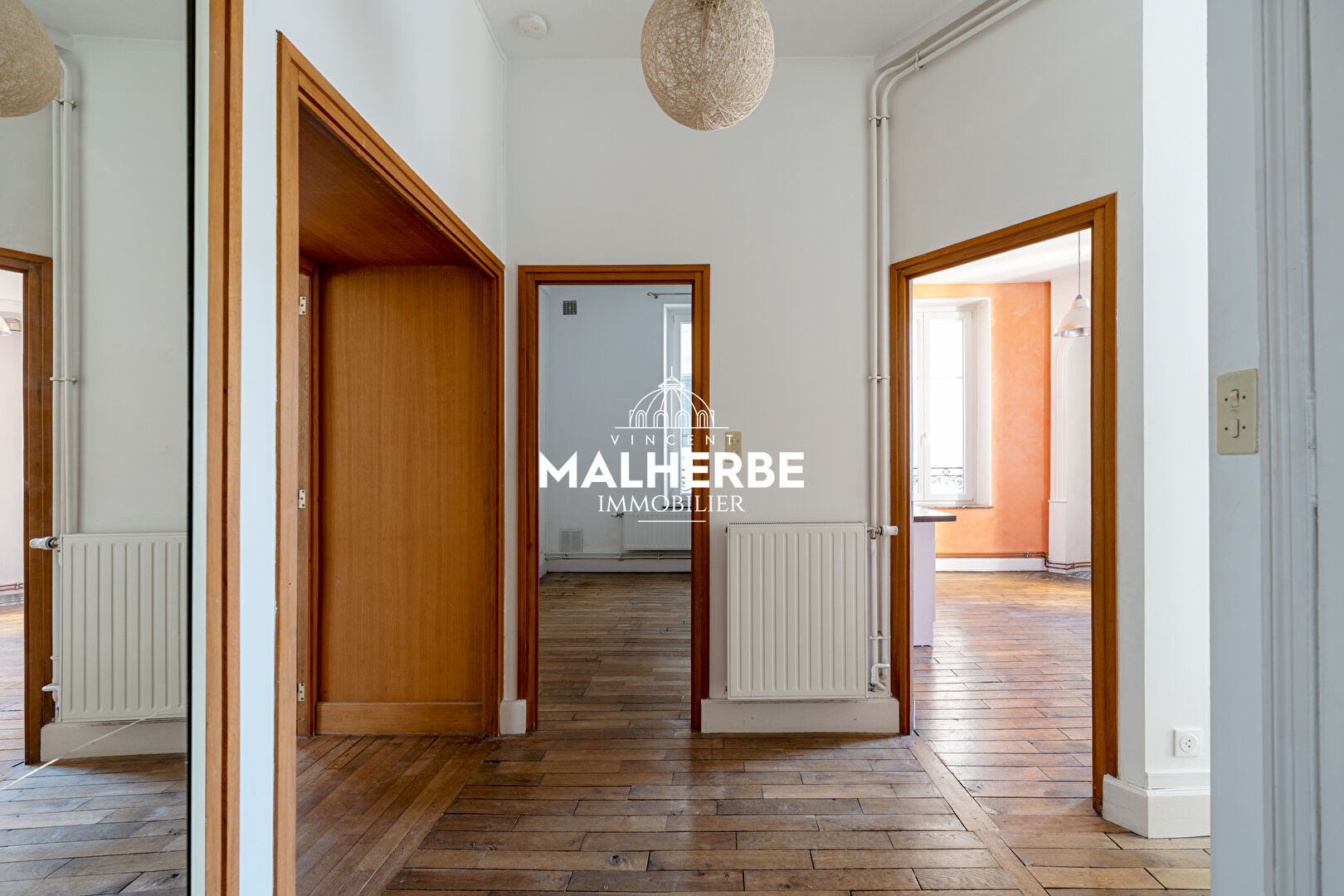 Photo APPARTEMENT À DEUX PAS DE LA GARE image 2/6