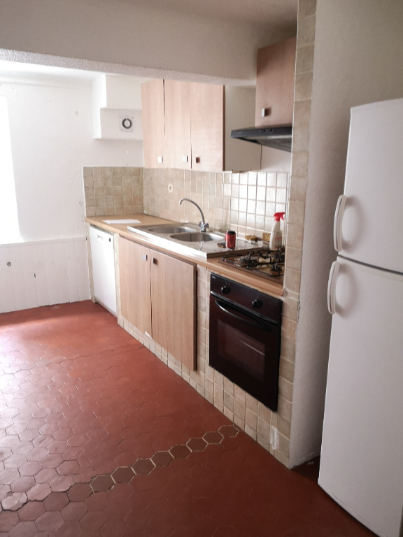 Photo Immeuble de 3 appartements, avec 2 remises au coeur du village image 5/6