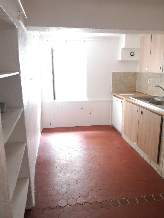 Photo Immeuble de 3 appartements, avec 2 remises au coeur du village image 6/6