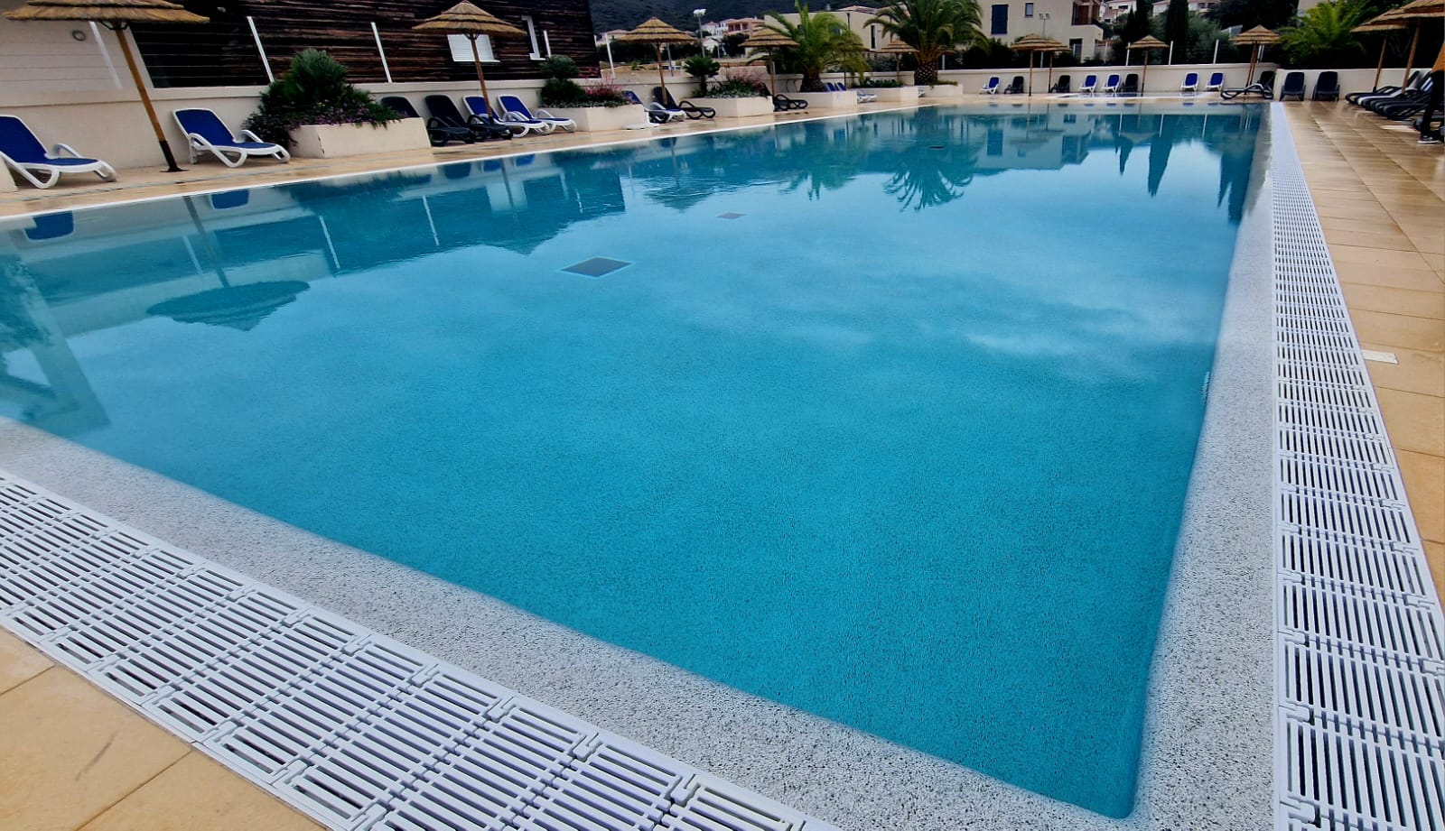 Photo VILLA image 2/6