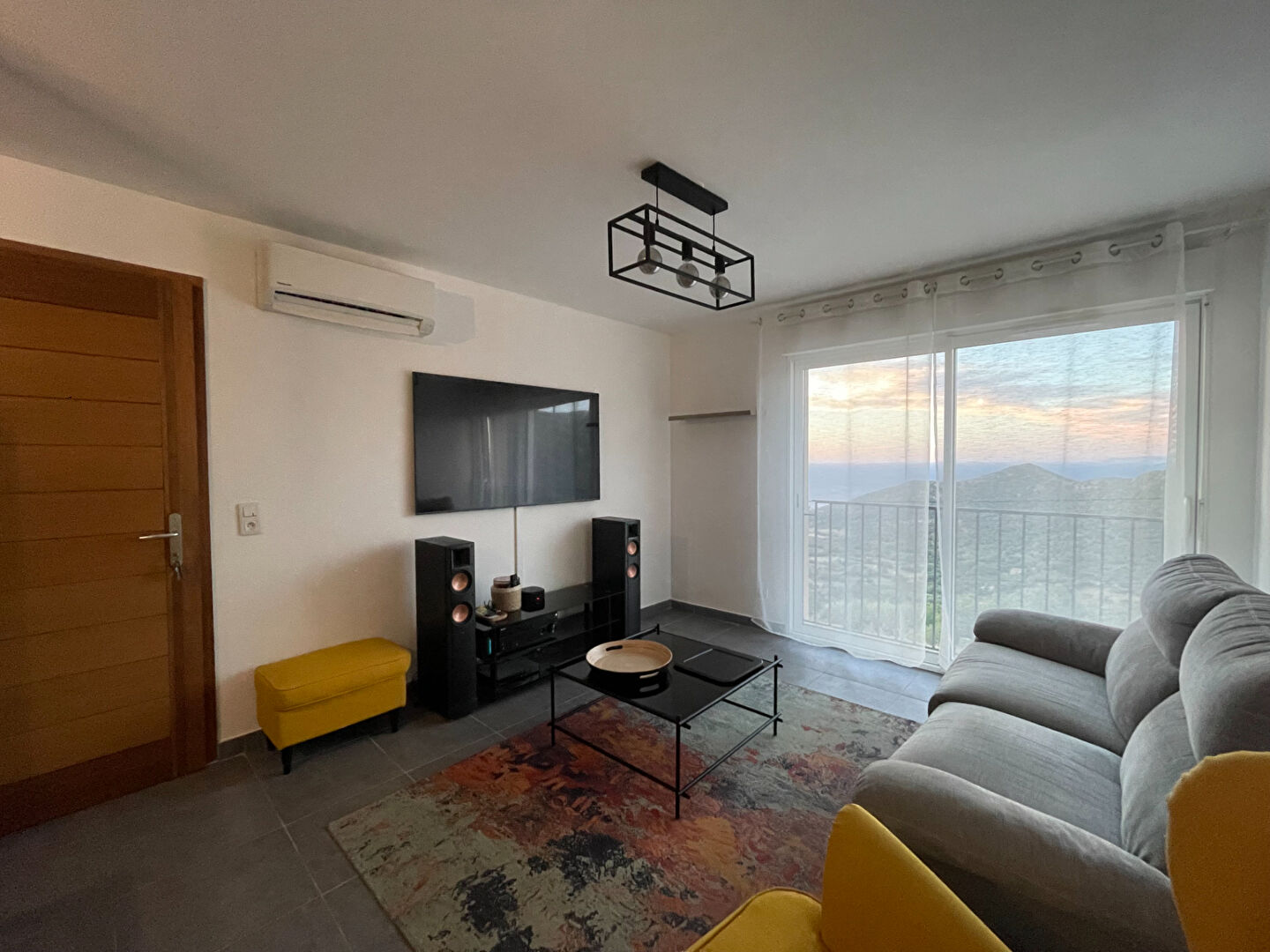 Dans le village de MONTICELLO