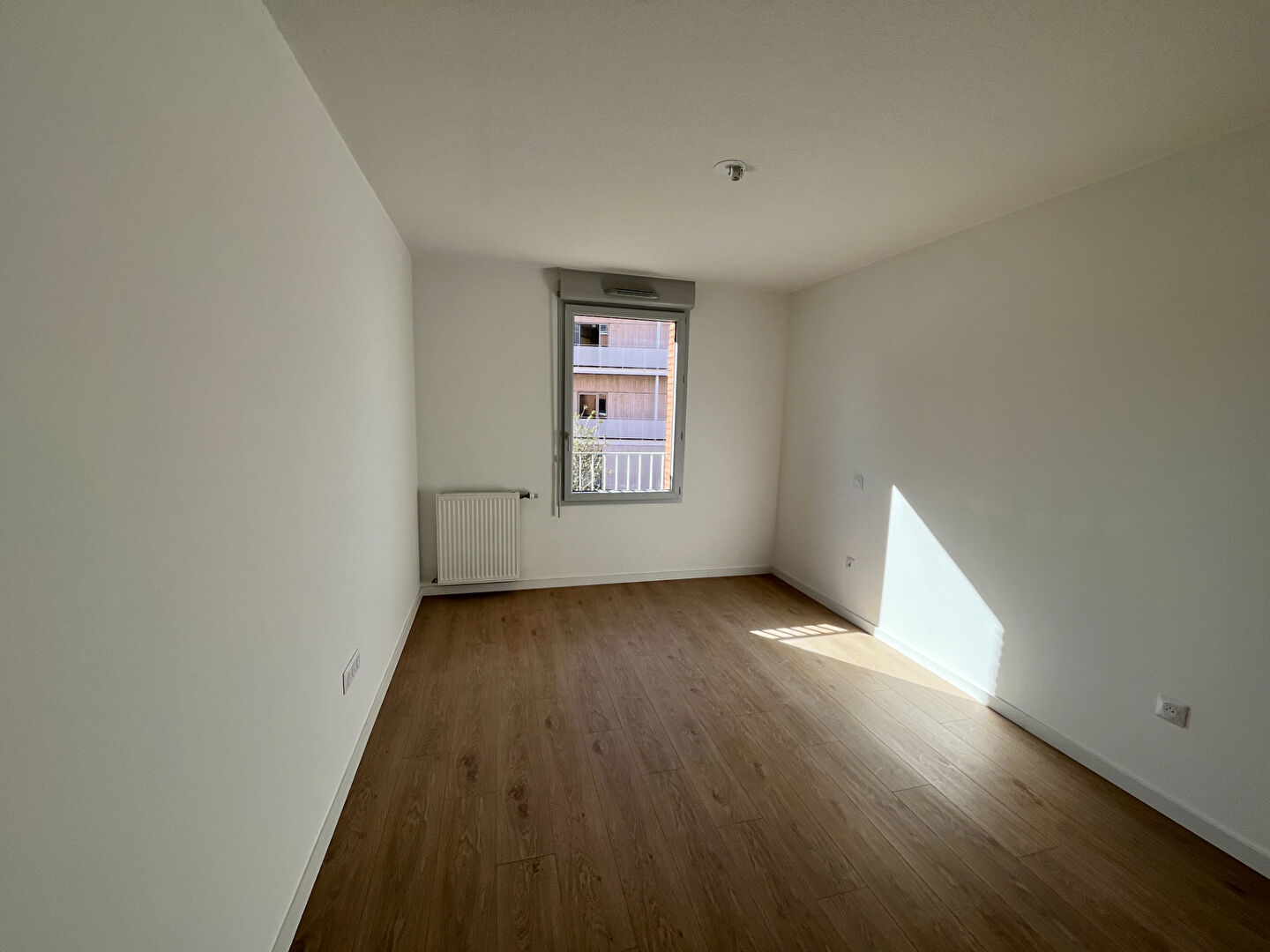 Photo Appartement T3 neuf - TOULOUSE/MALEPERE image 6/6